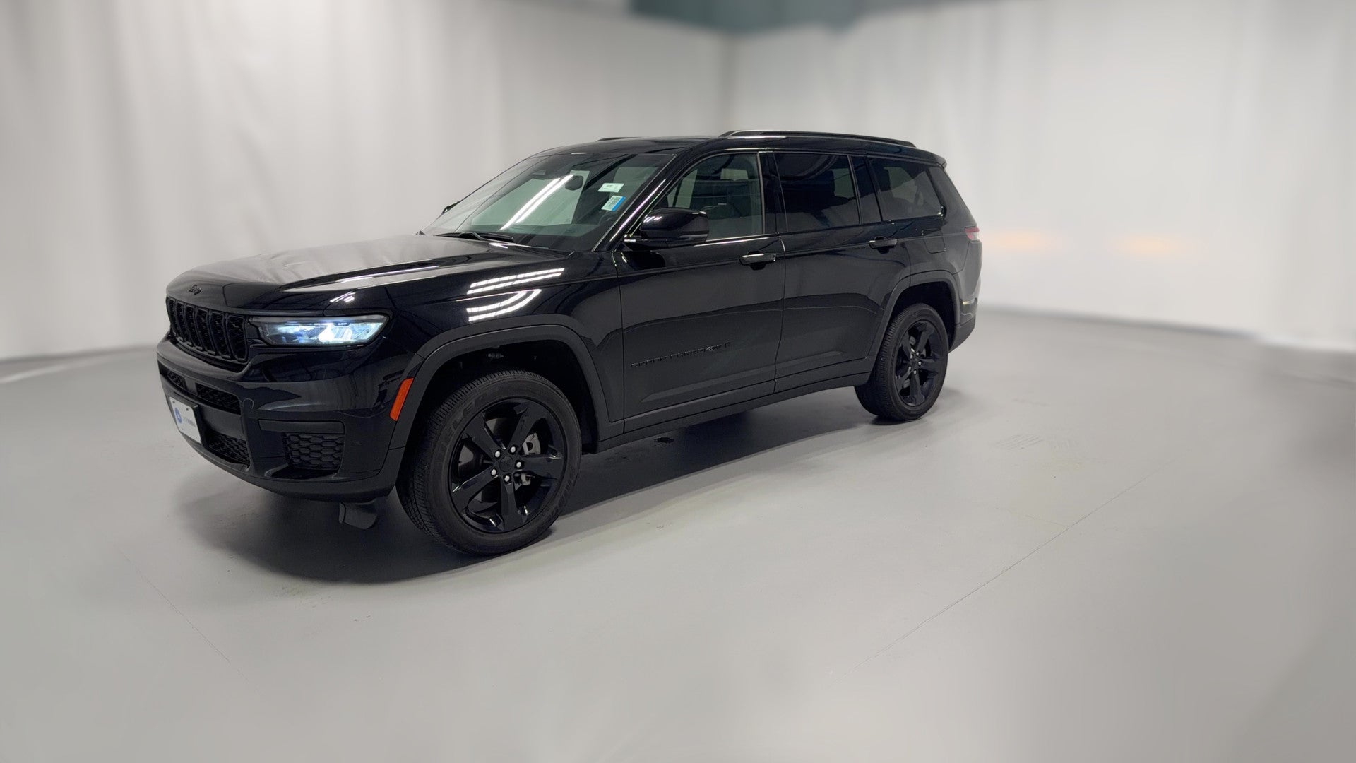 2023 Jeep Grand Cherokee L vehicle photo