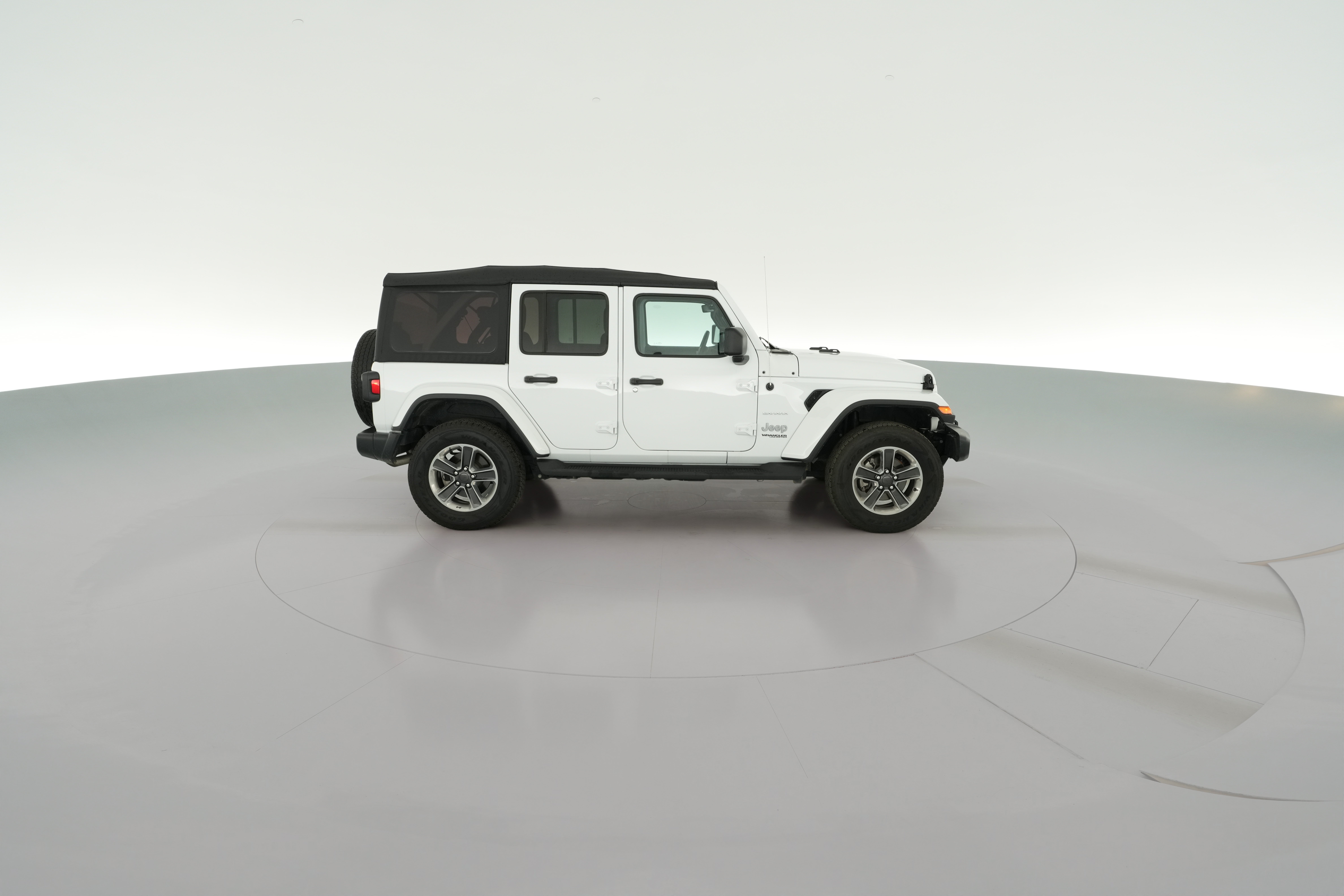 2022 Jeep Wrangler Unlimited Sahara - Photo 37