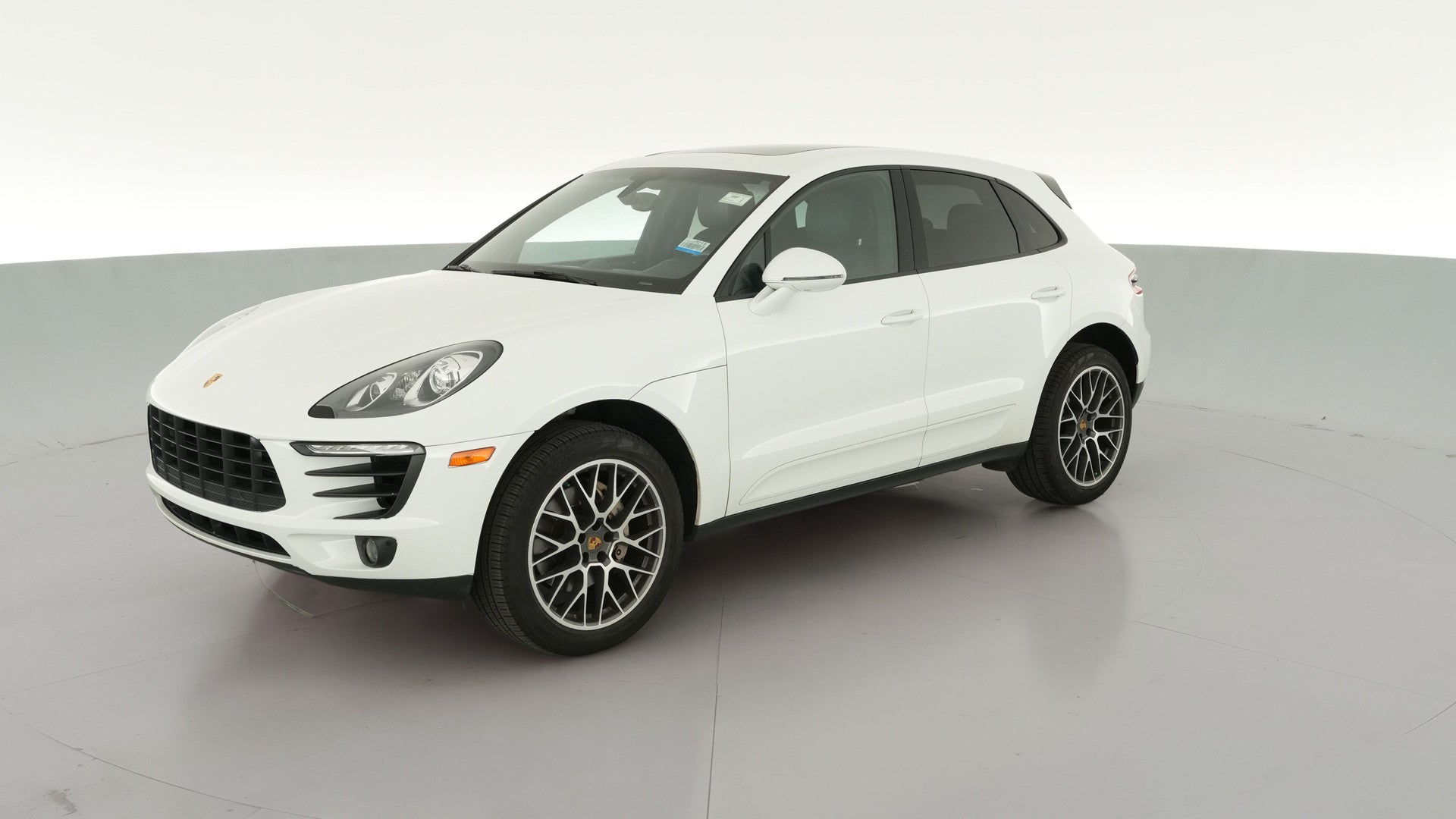 2015 Porsche Macan vehicle photo