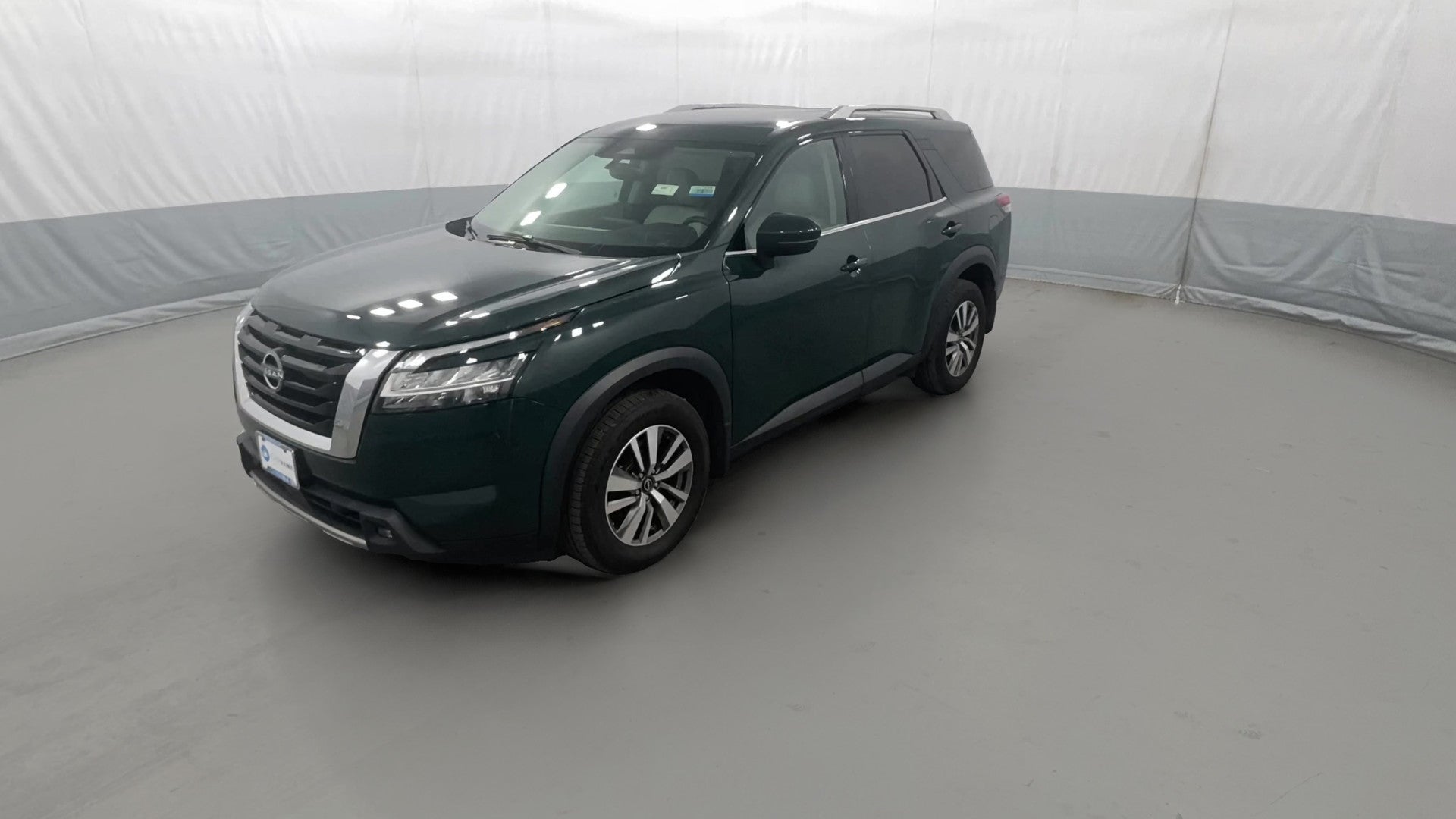 2022 Nissan Pathfinder vehicle photo