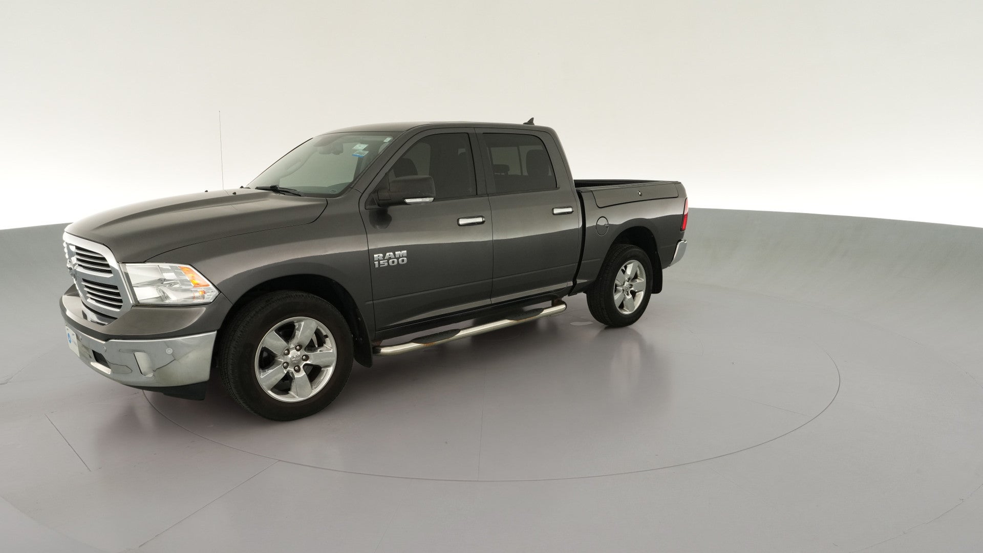 2016 Ram 1500 Crew Cab vehicle photo