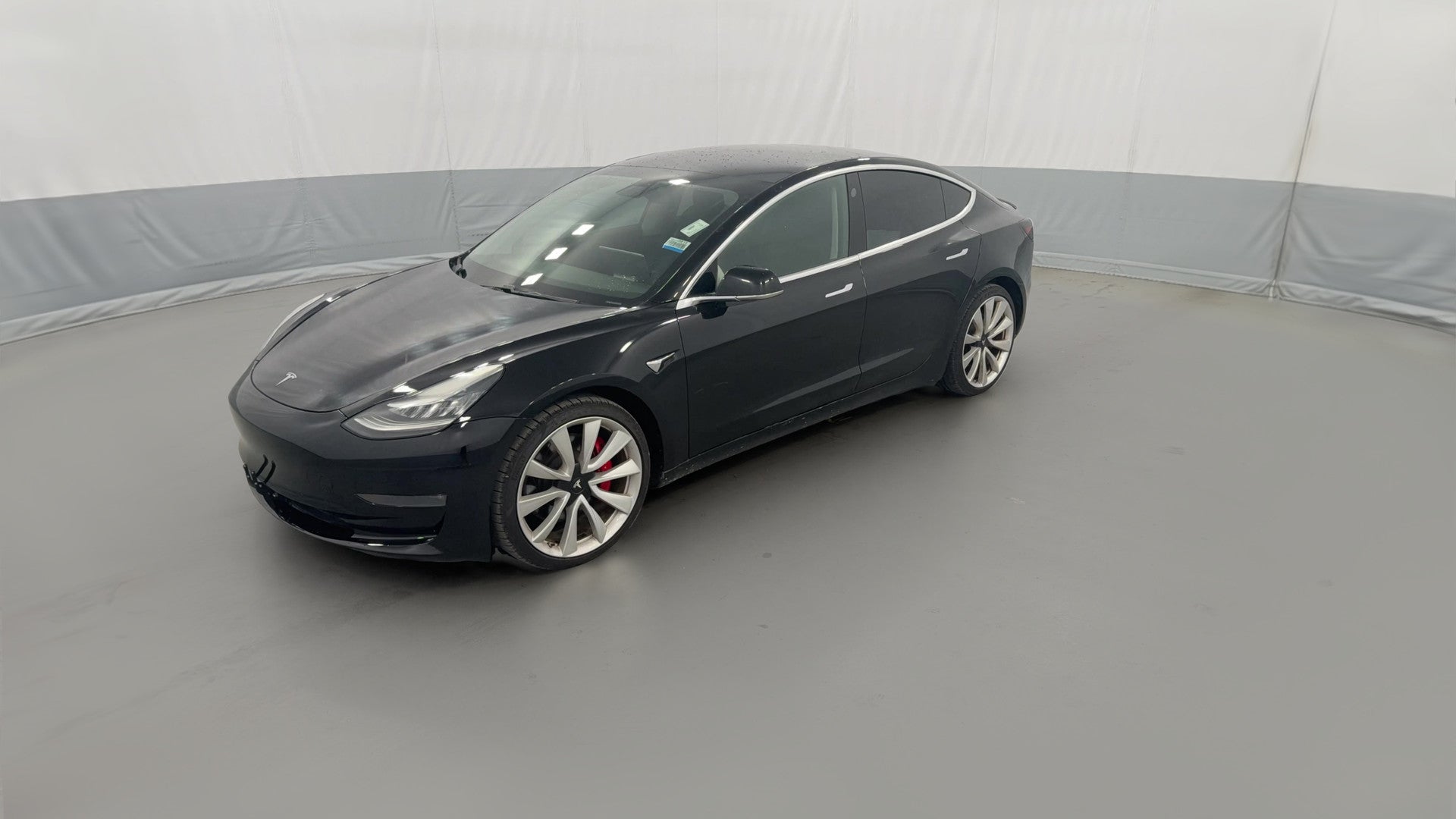 2019 Tesla Model 3 vehicle photo