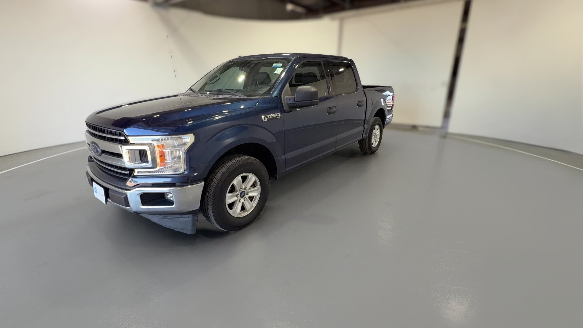 2018 Ford F150 SuperCrew Cab vehicle photo
