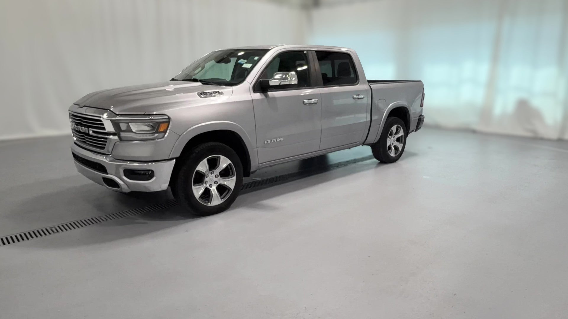 2020 Ram 1500 Crew Cab vehicle photo