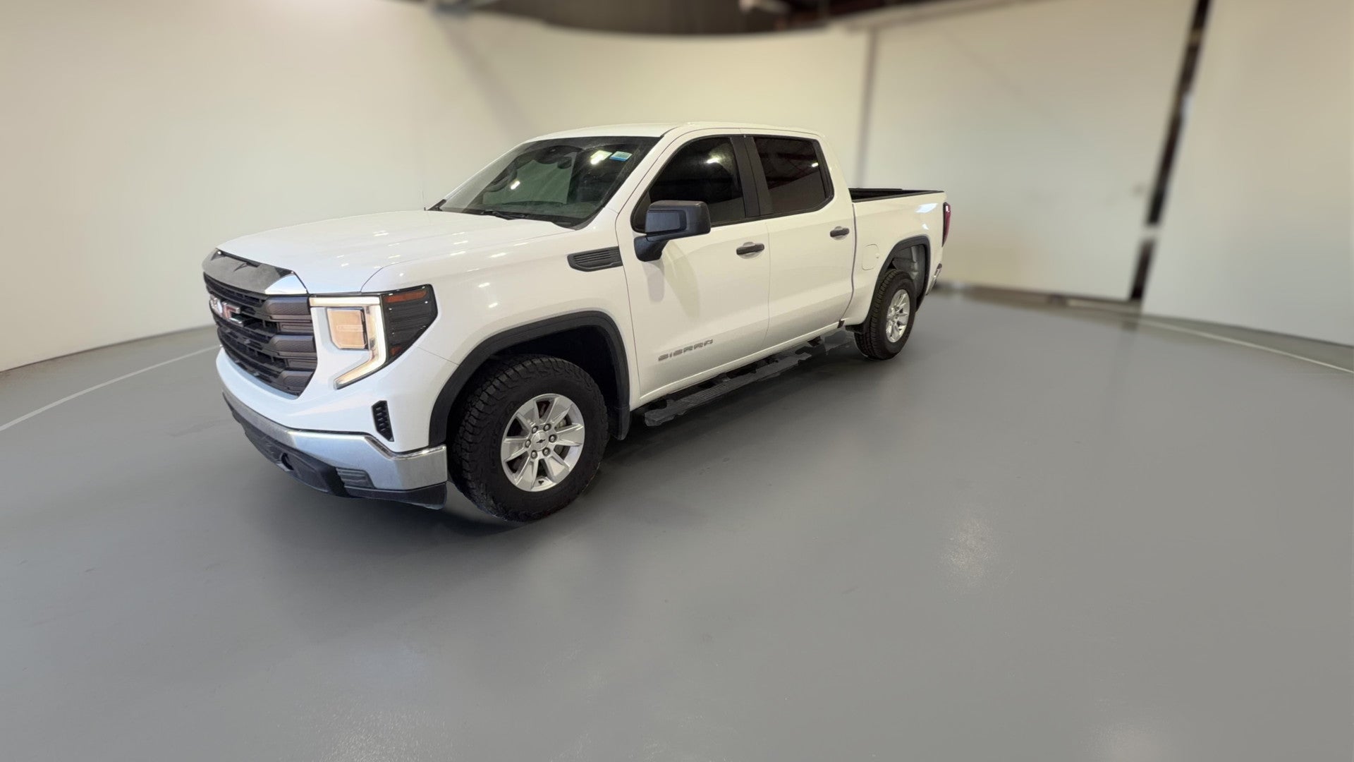 2023 GMC Sierra 1500 Crew Cab vehicle photo