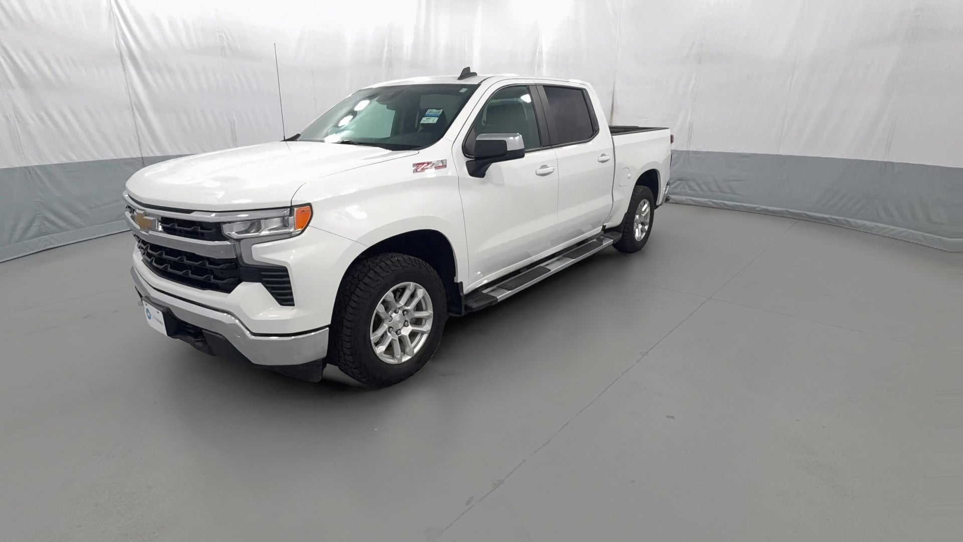 2025 Chevrolet Silverado 1500 Crew Cab vehicle photo