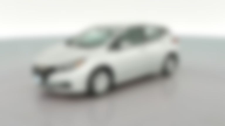 2025 Nissan LEAF vehicle photo