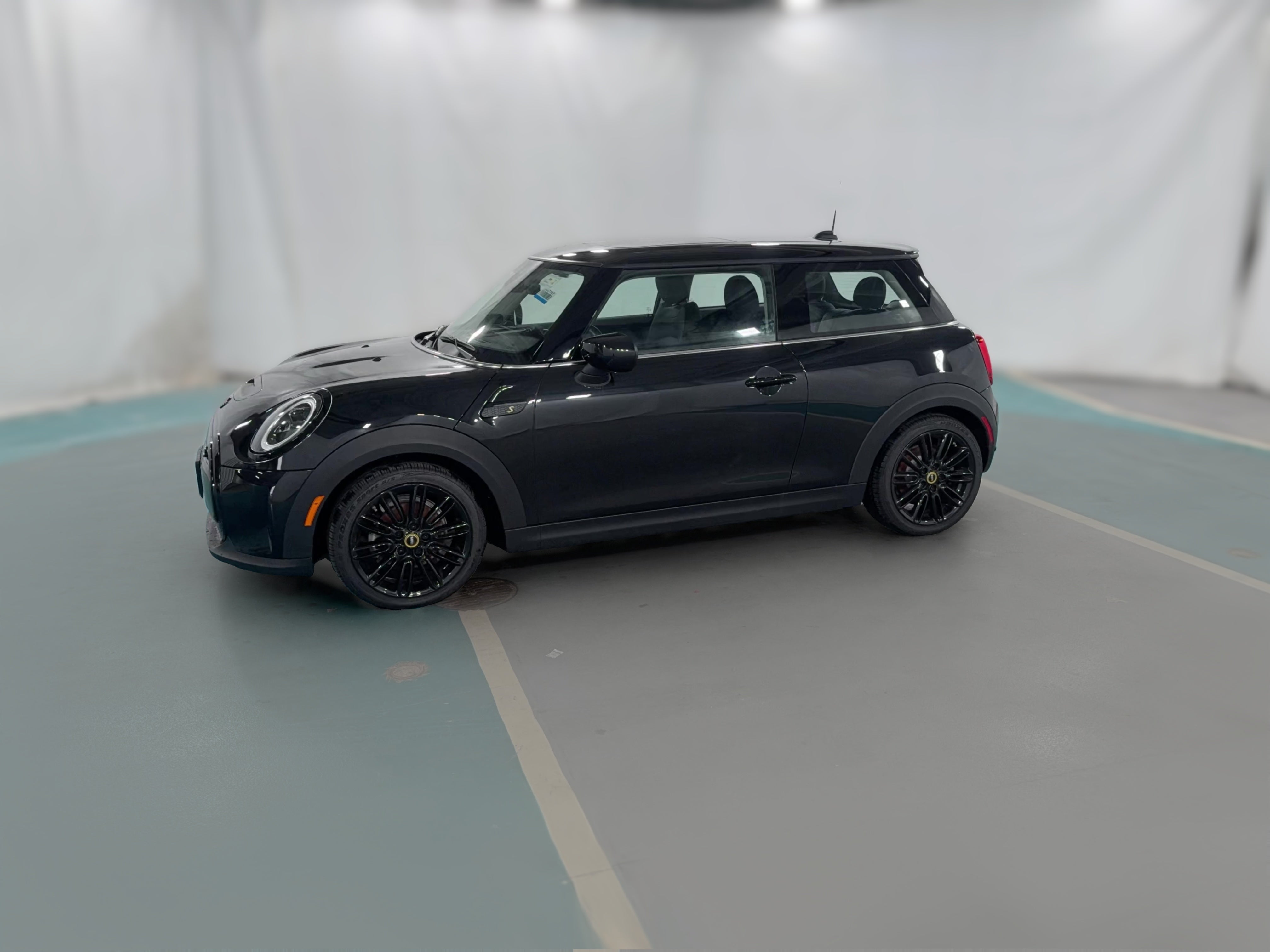 2024 MINI Hardtop 2 Door SE - Photo 28