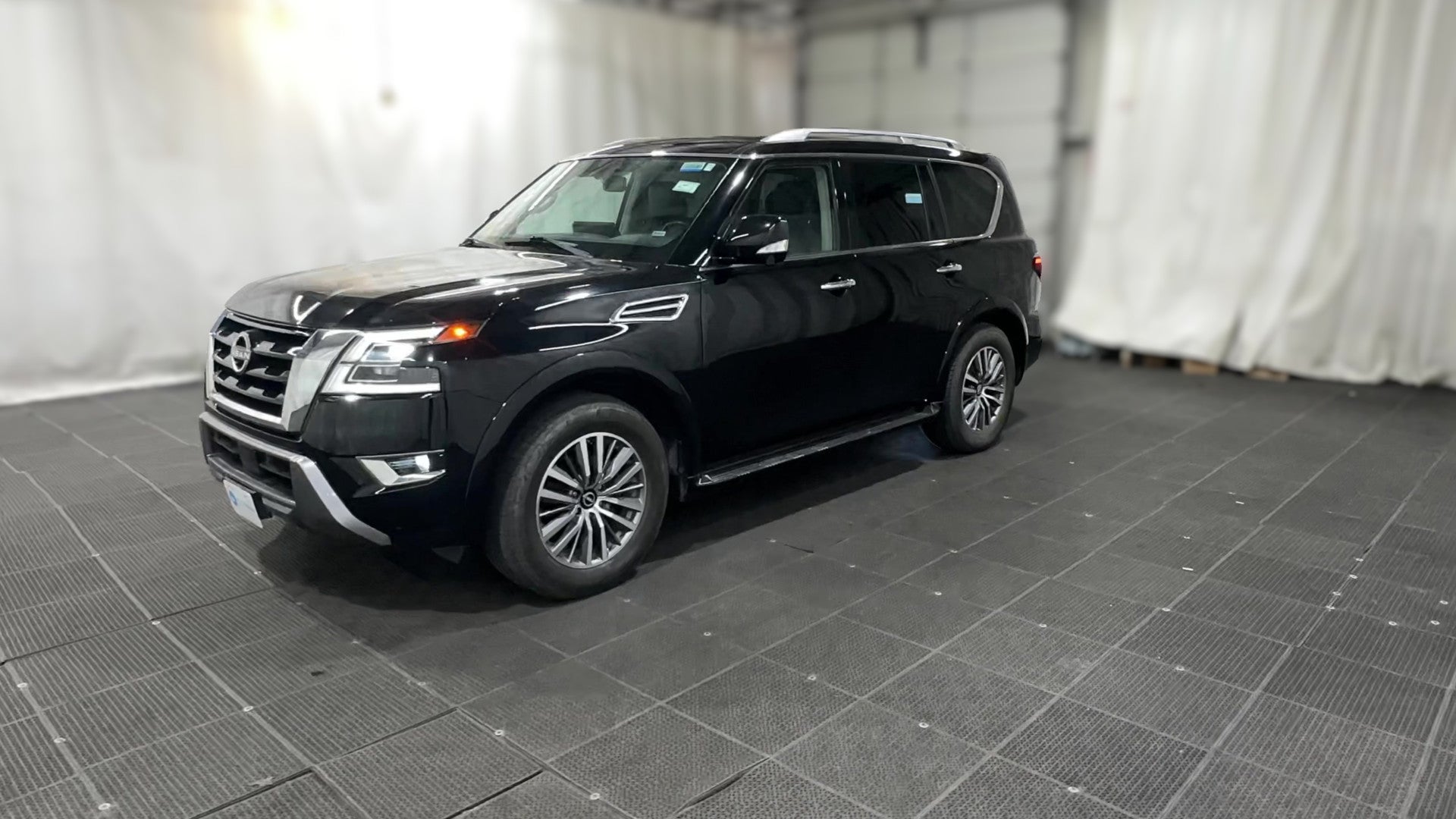 2024 Nissan Armada vehicle photo