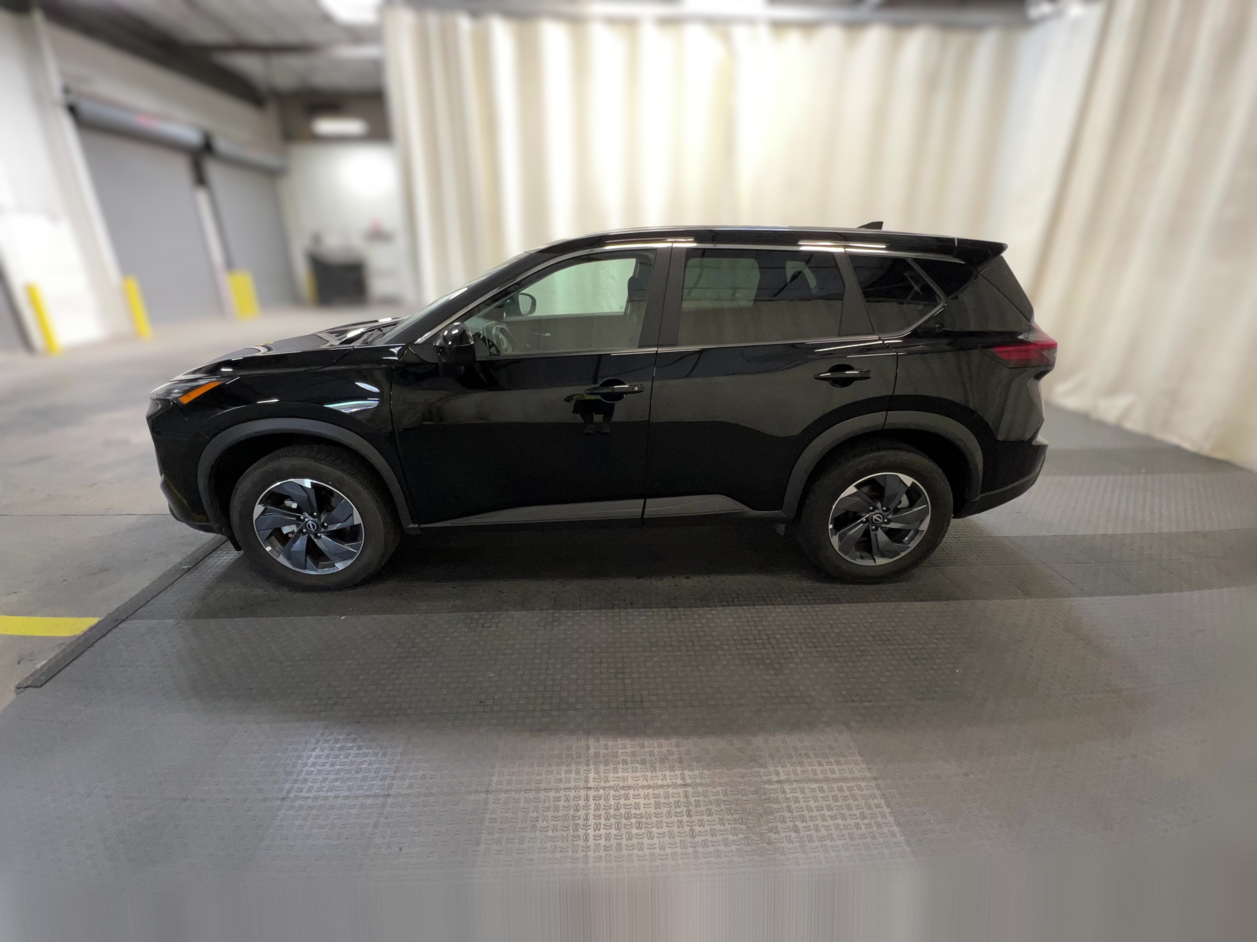 2025 Nissan Rogue SV - Photo 27