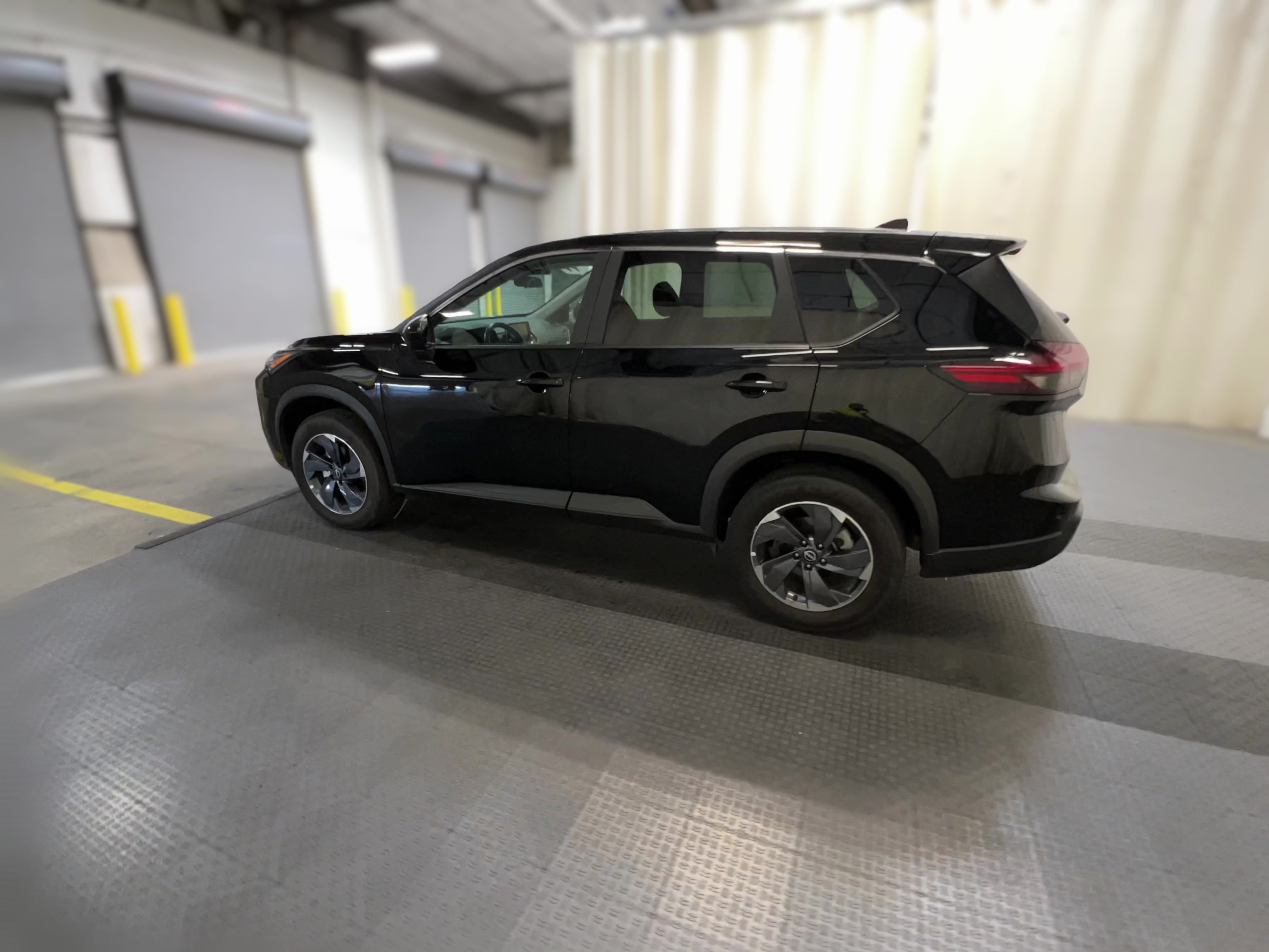 2025 Nissan Rogue SV - Photo 28