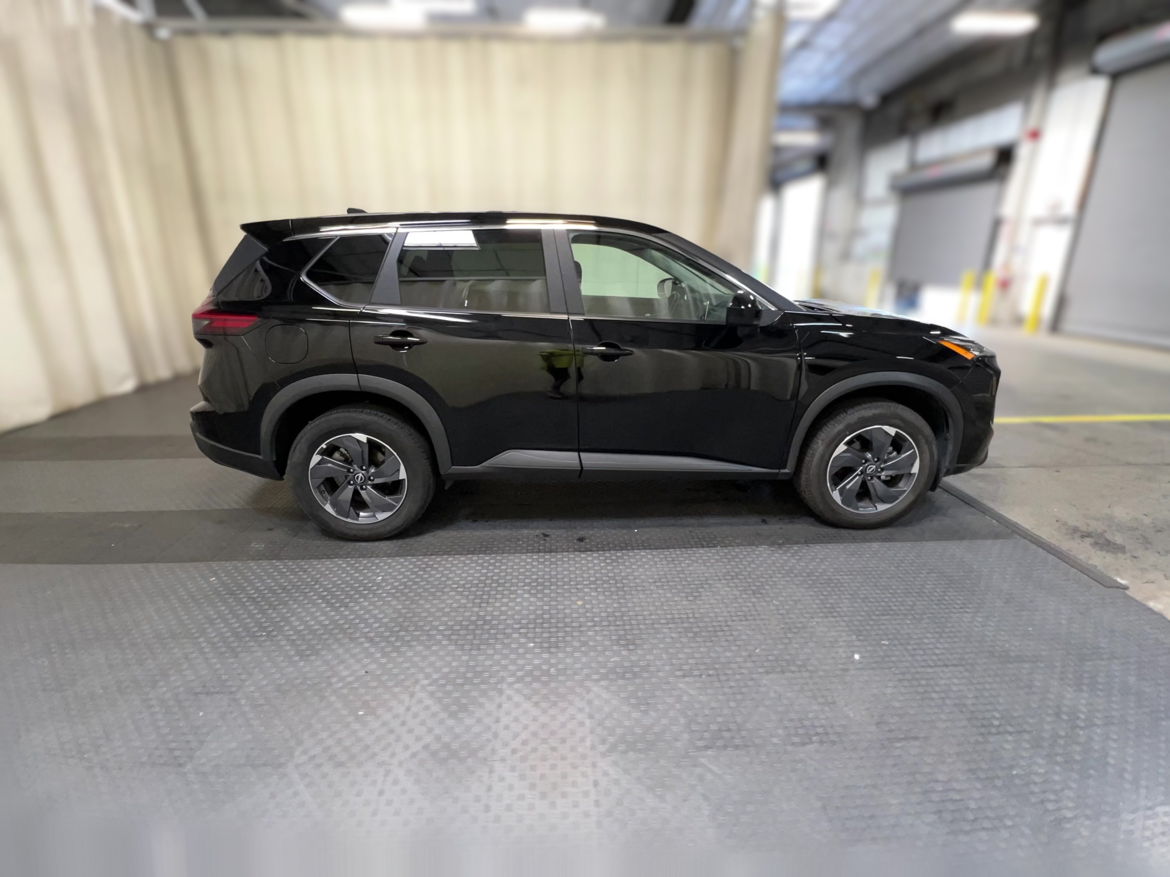 2025 Nissan Rogue SV - Photo 35