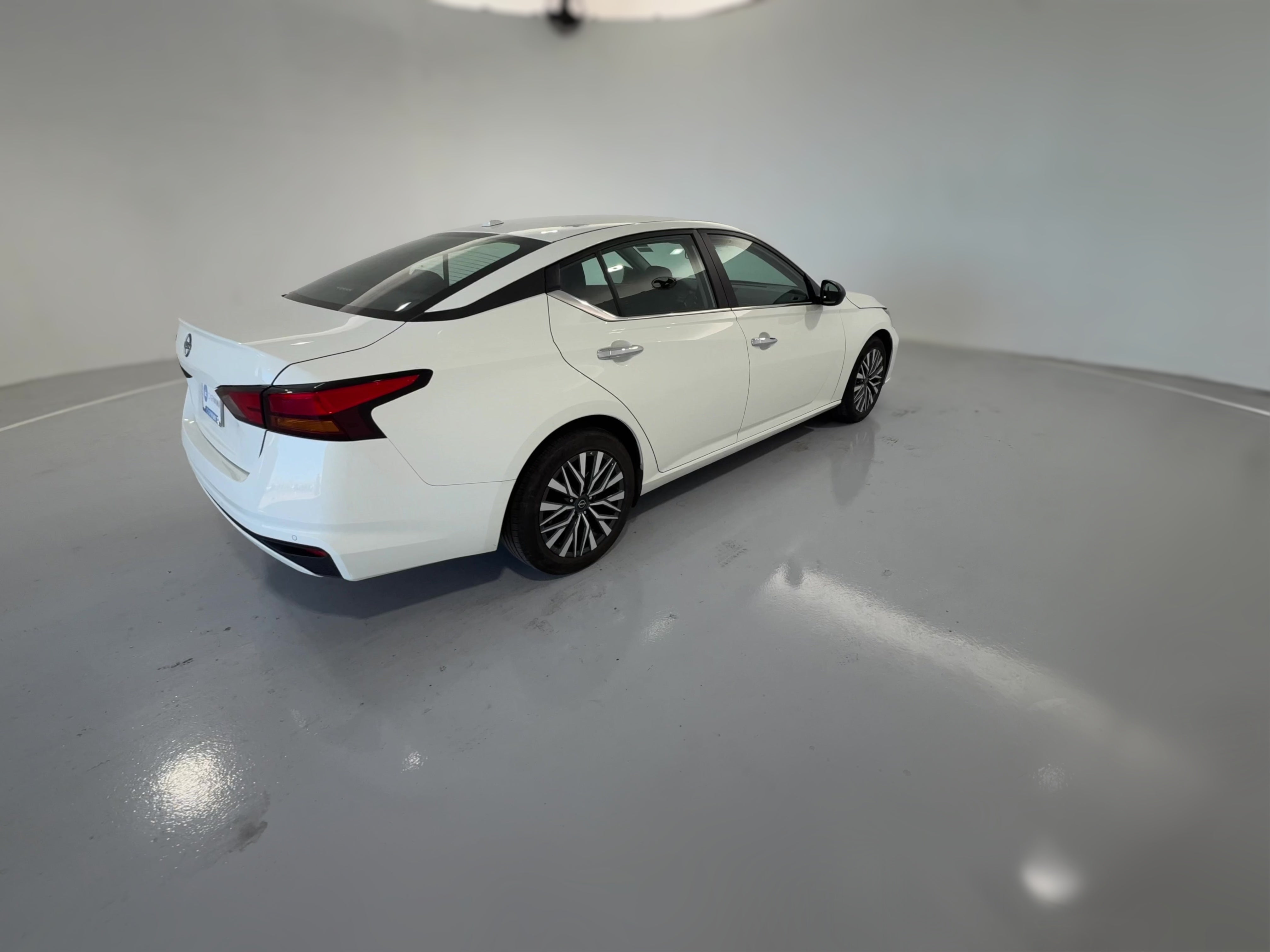 2025 Nissan Altima SV - Photo 28