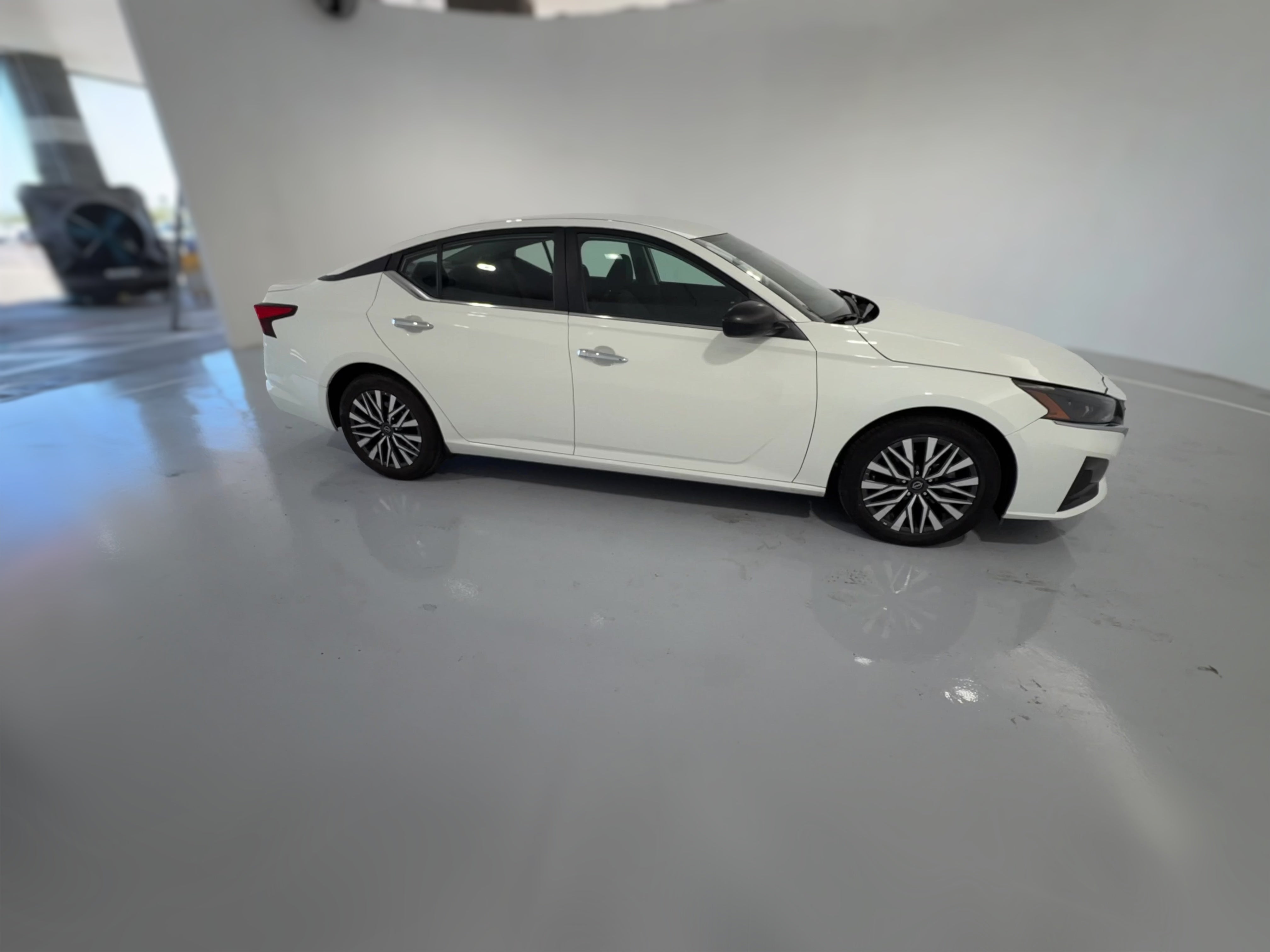 2025 Nissan Altima SV - Photo 30