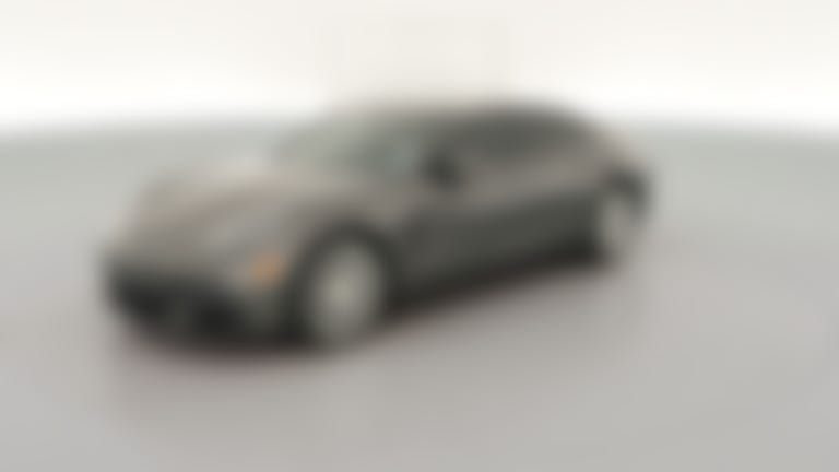 2018 Porsche Panamera vehicle photo