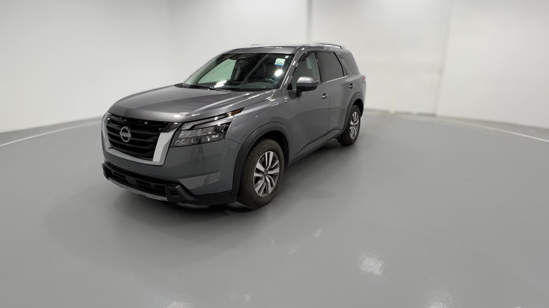 2025 Nissan Pathfinder vehicle photo