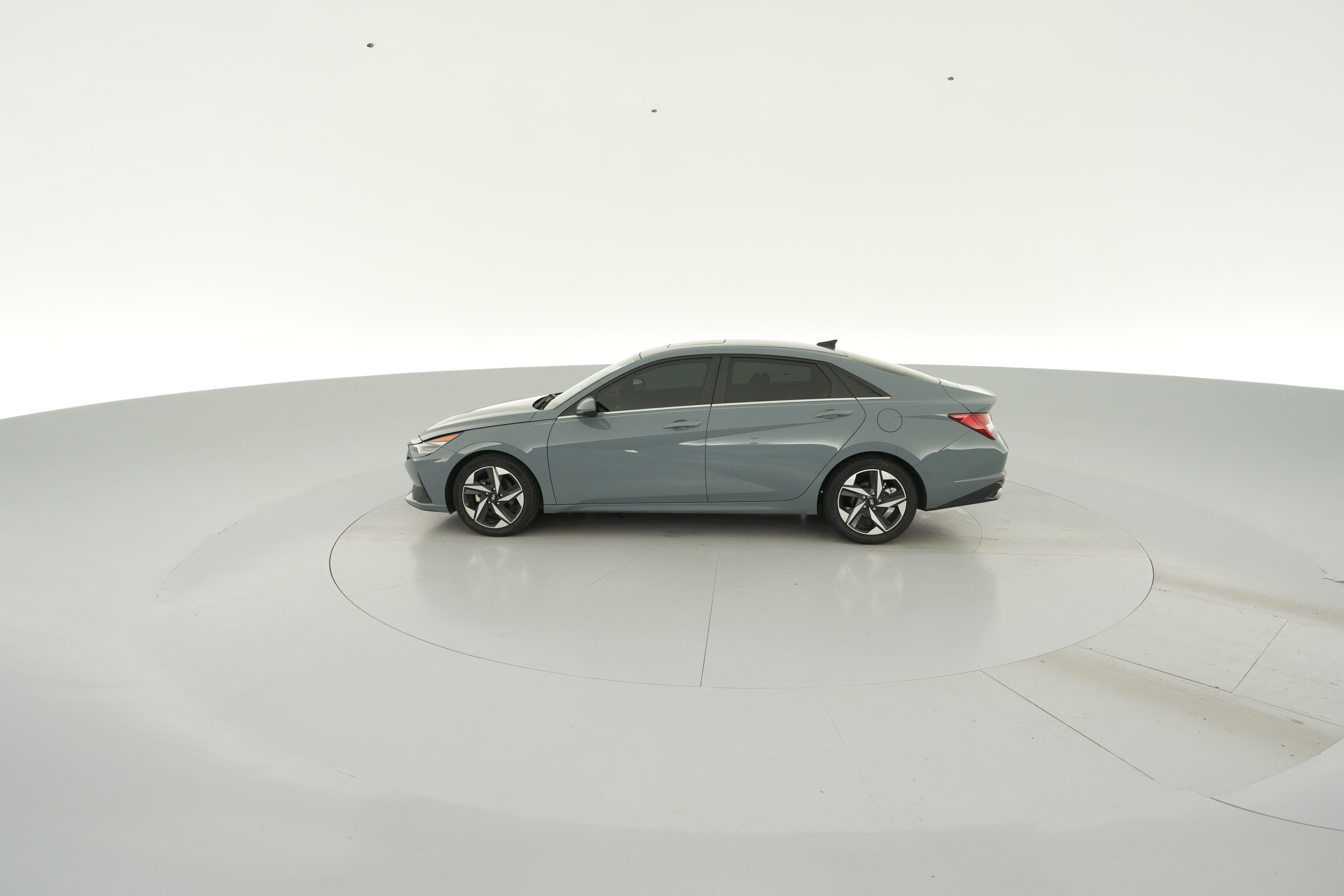 2023 Hyundai Elantra Limited - Photo 30