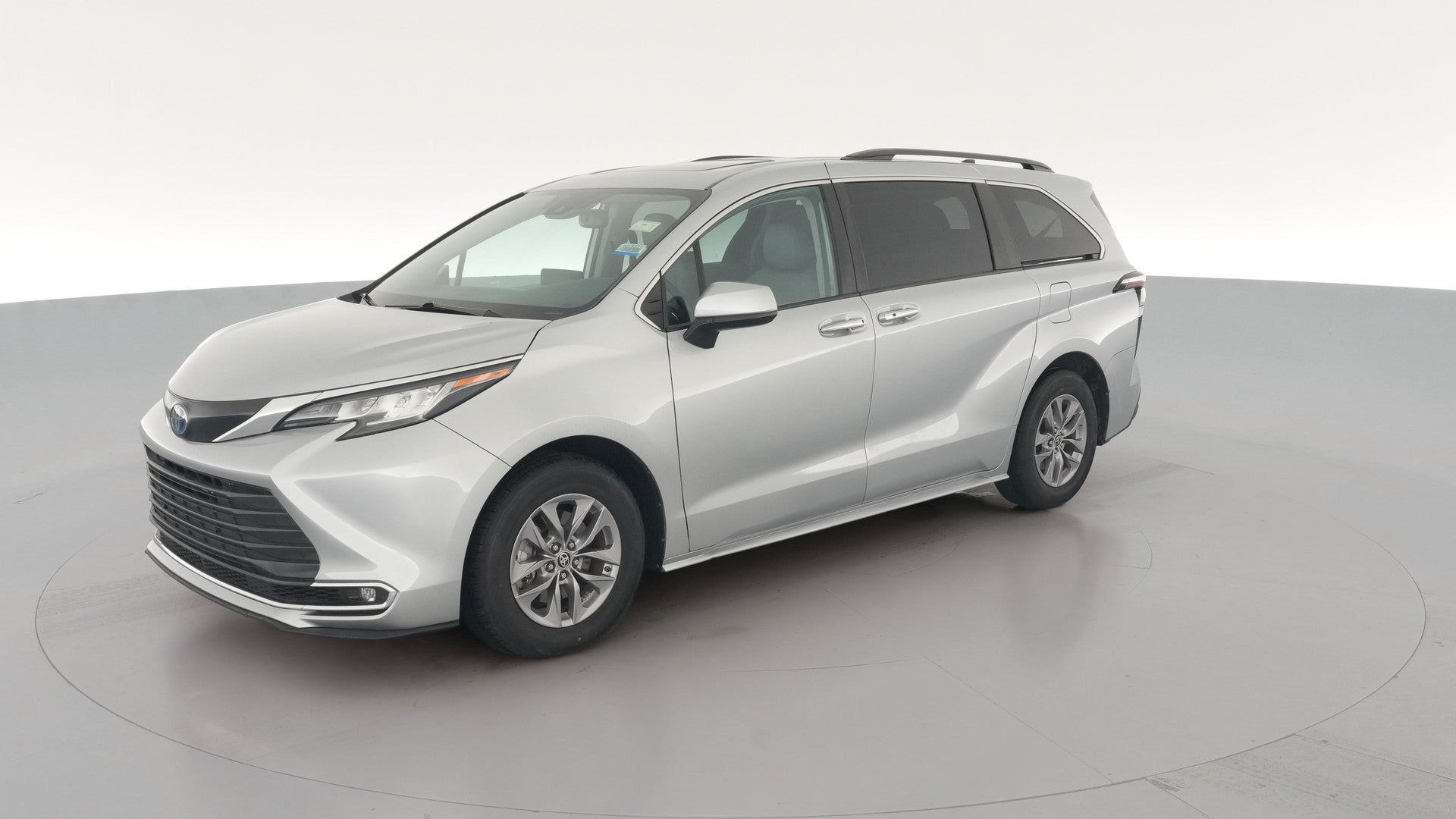 2023 Toyota Sienna vehicle photo