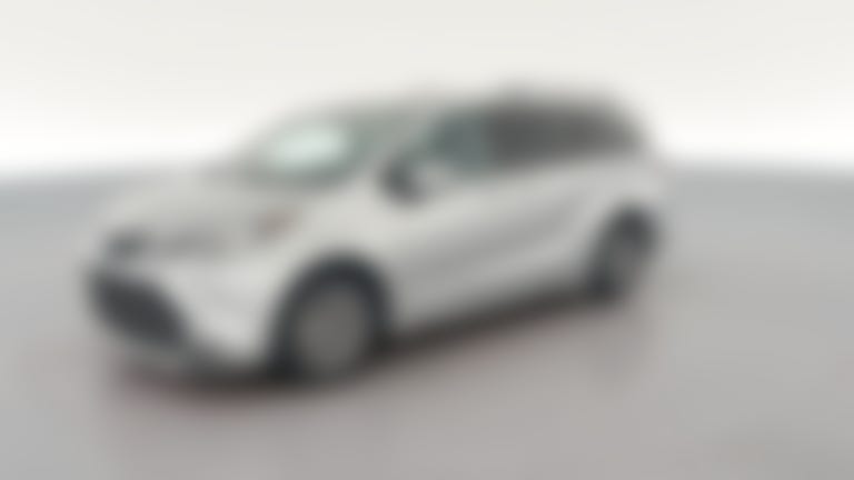 2023 Toyota Sienna vehicle photo