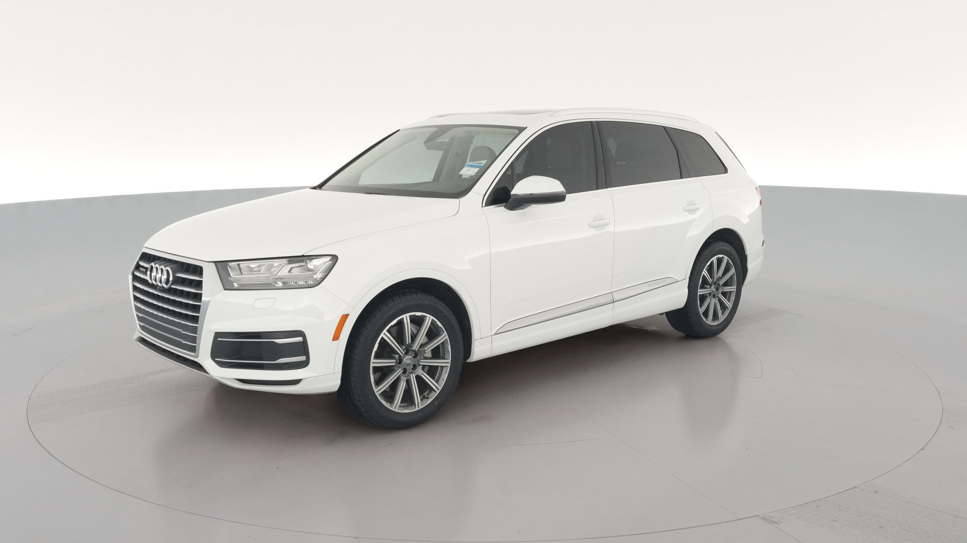 2019 Audi Q7 vehicle photo