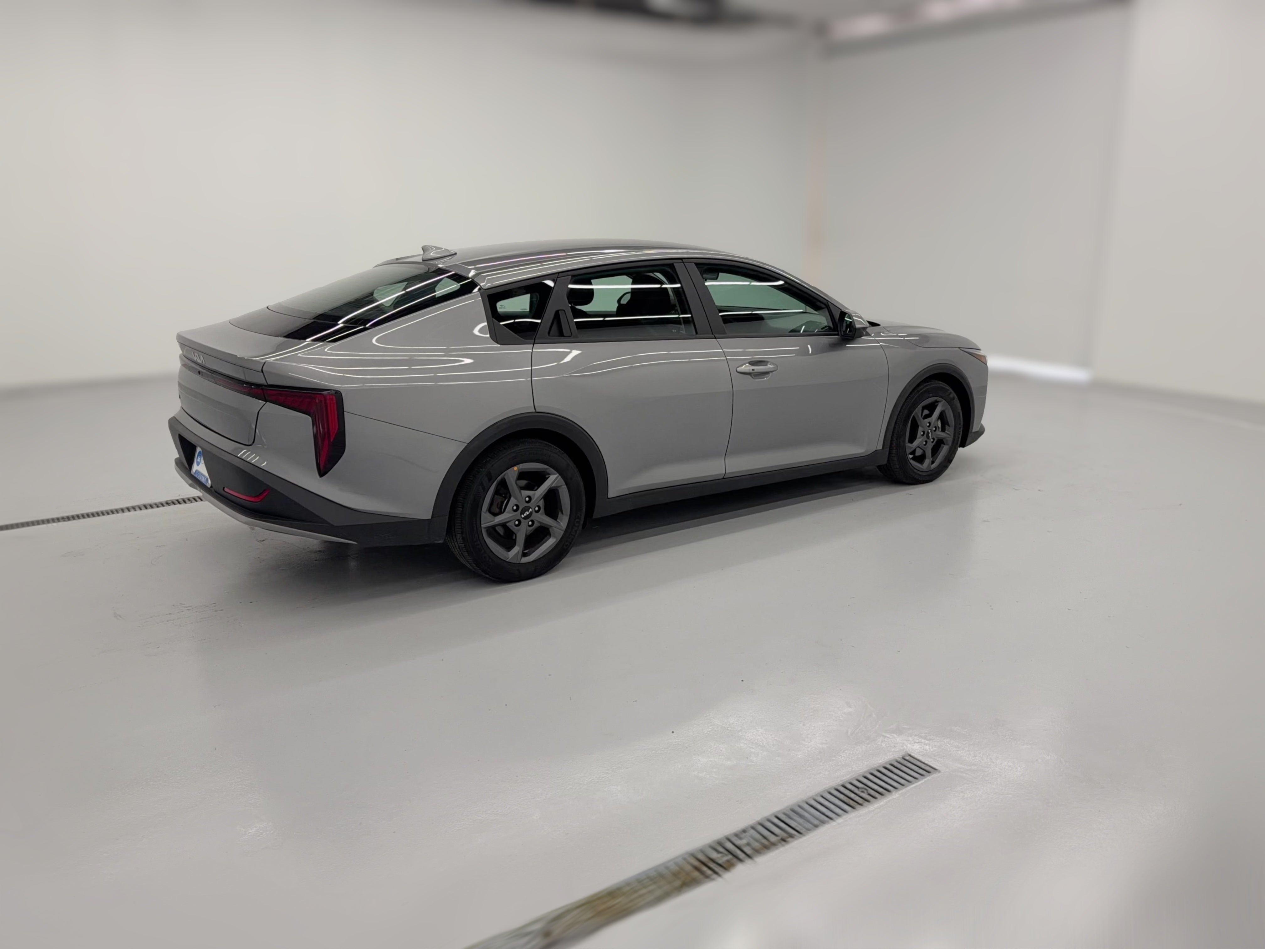 2025 Kia K4 LXS - Photo 28