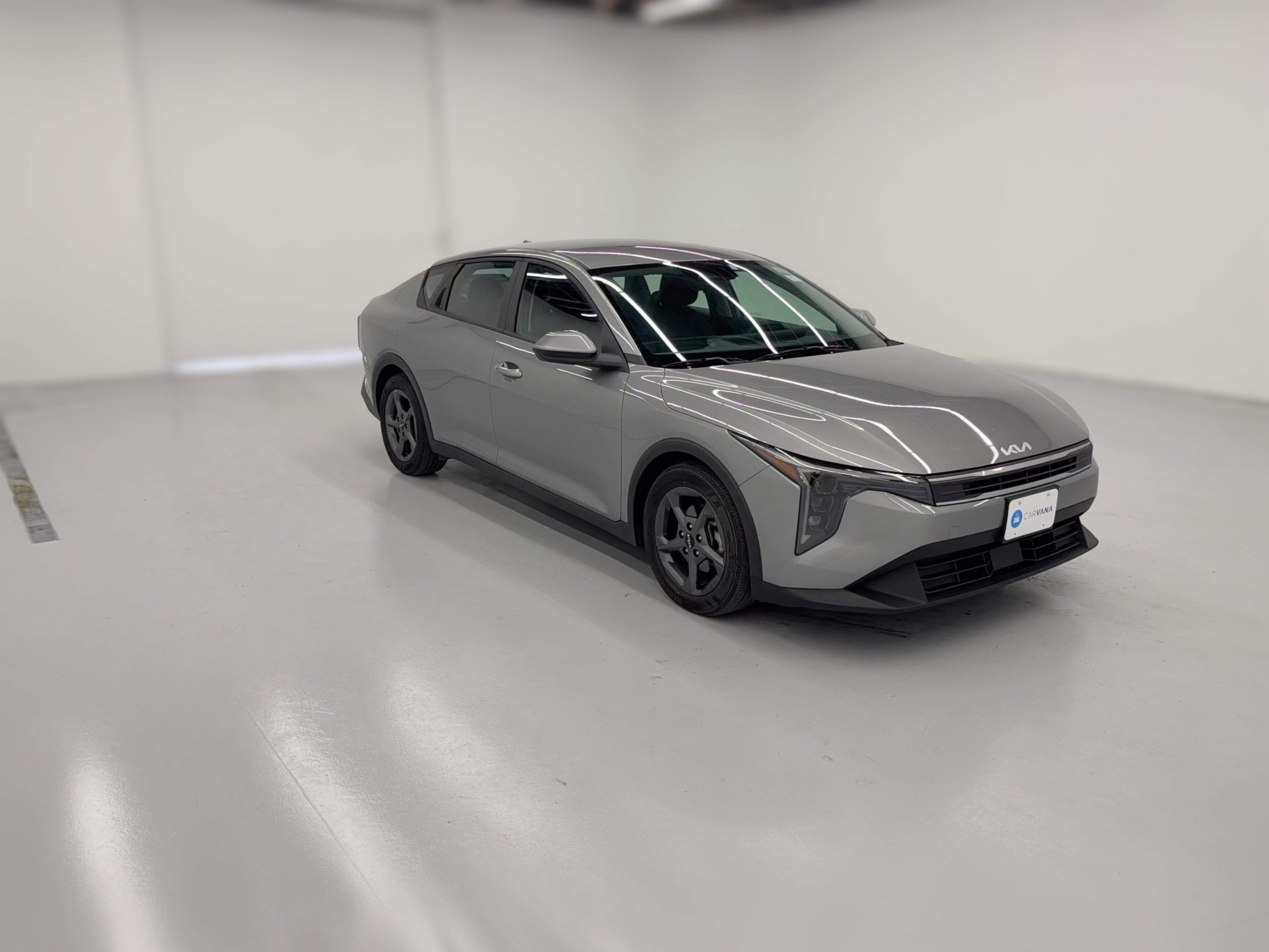 2025 Kia K4 LXS - Photo 32