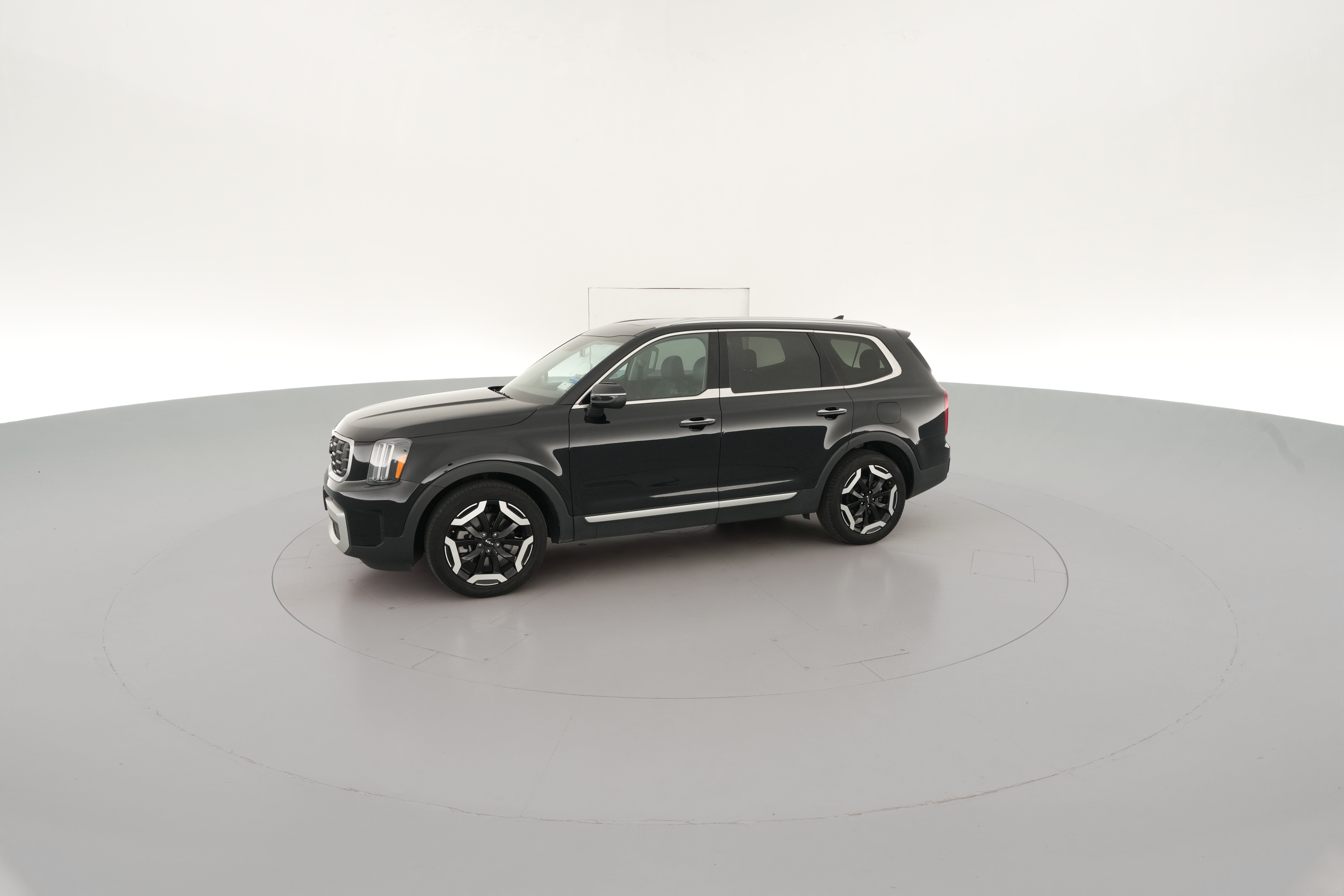 2025 Kia Telluride S - Photo 28