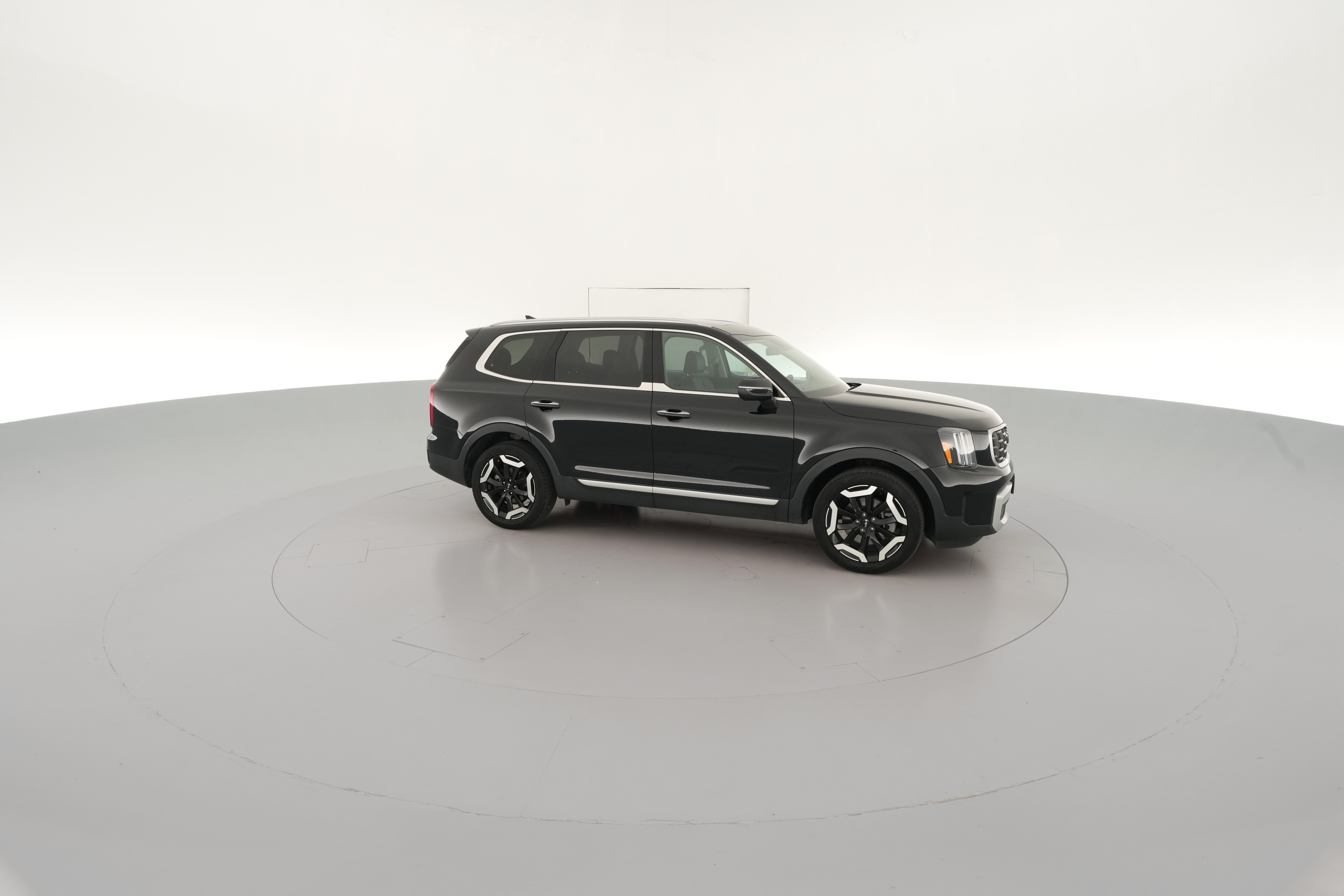 2025 Kia Telluride S - Photo 38