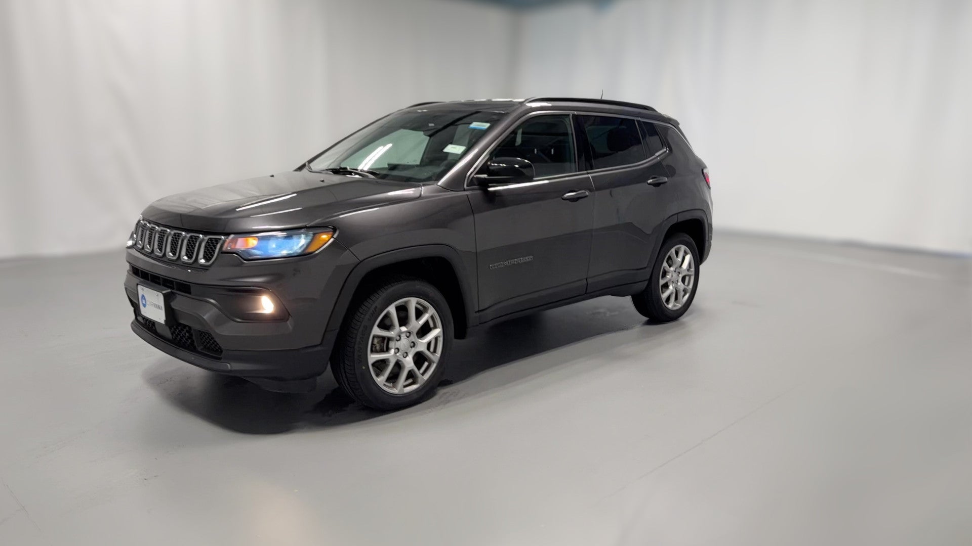 2023 Jeep Compass vehicle photo