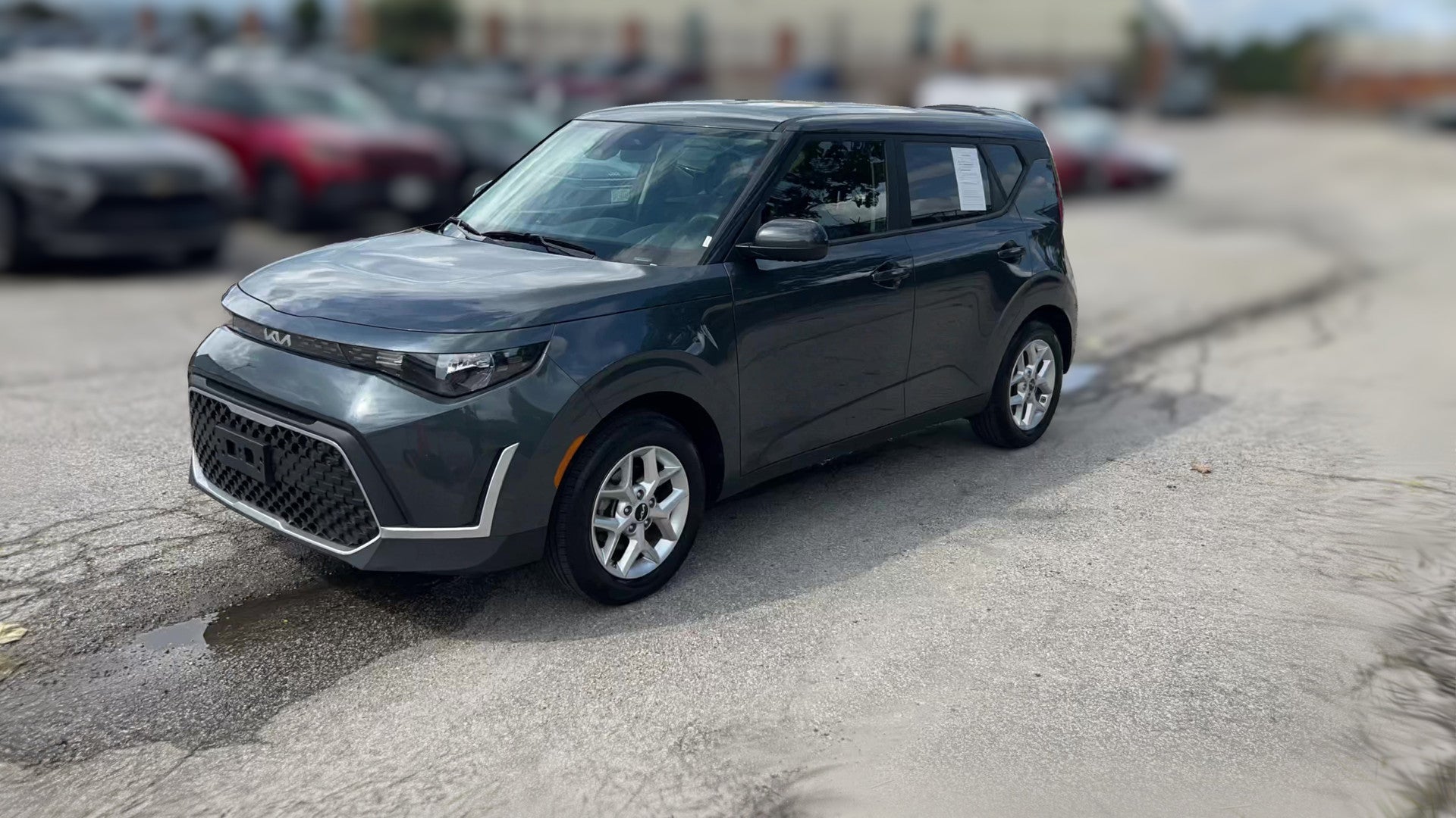 2025 Kia Soul vehicle photo