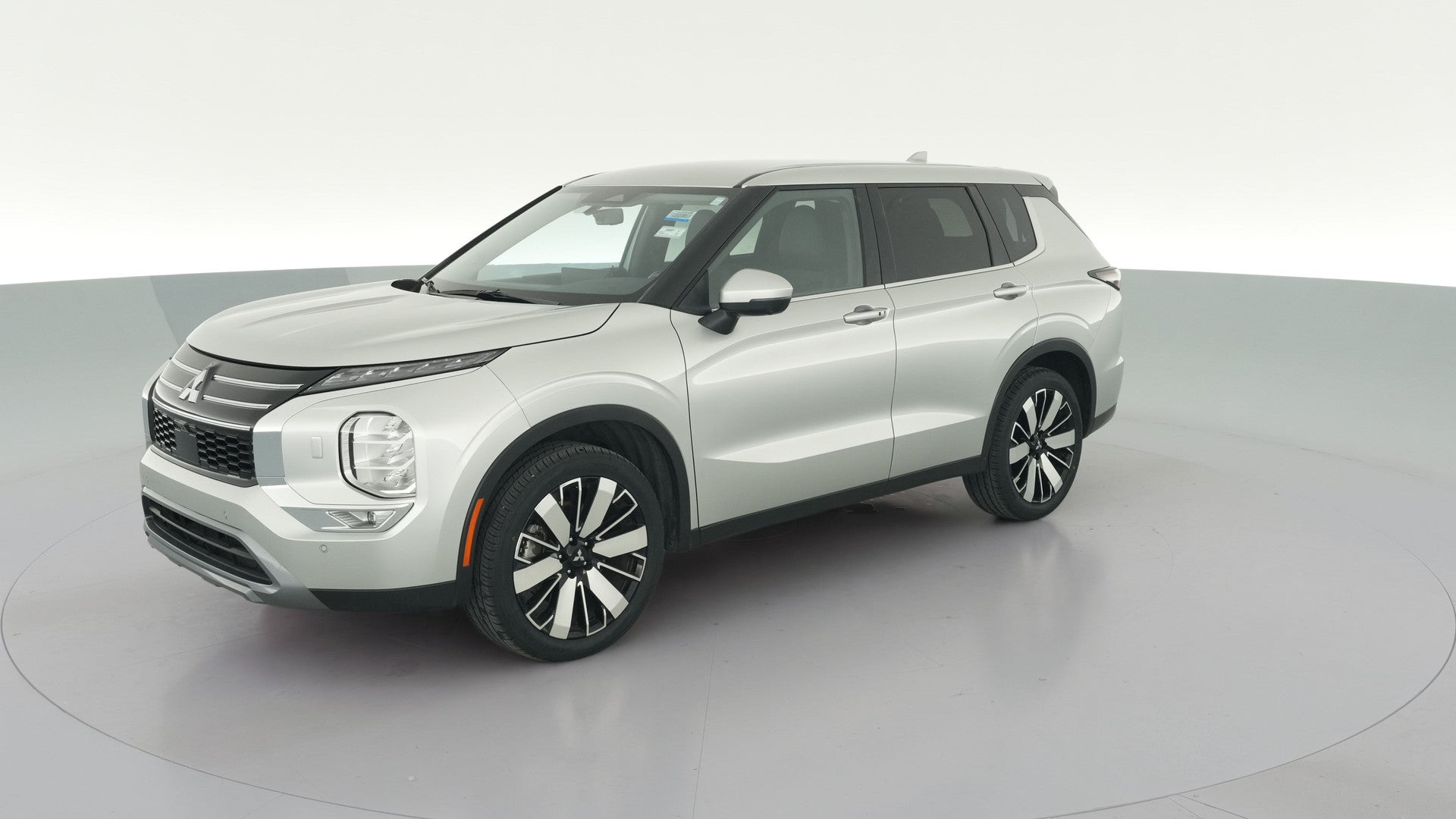 2025 Mitsubishi Outlander vehicle photo