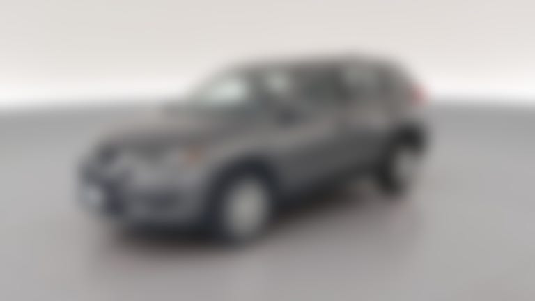 2017 Nissan Rogue vehicle photo