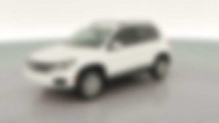 2017 Volkswagen Tiguan vehicle photo