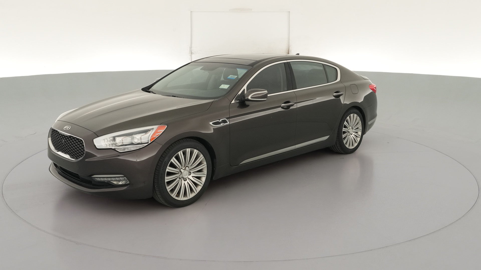 2015 Kia K900 vehicle photo