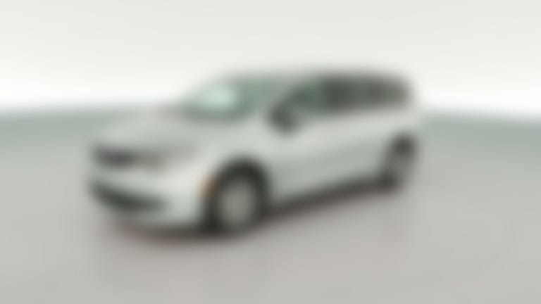 2023 Chrysler Voyager vehicle photo