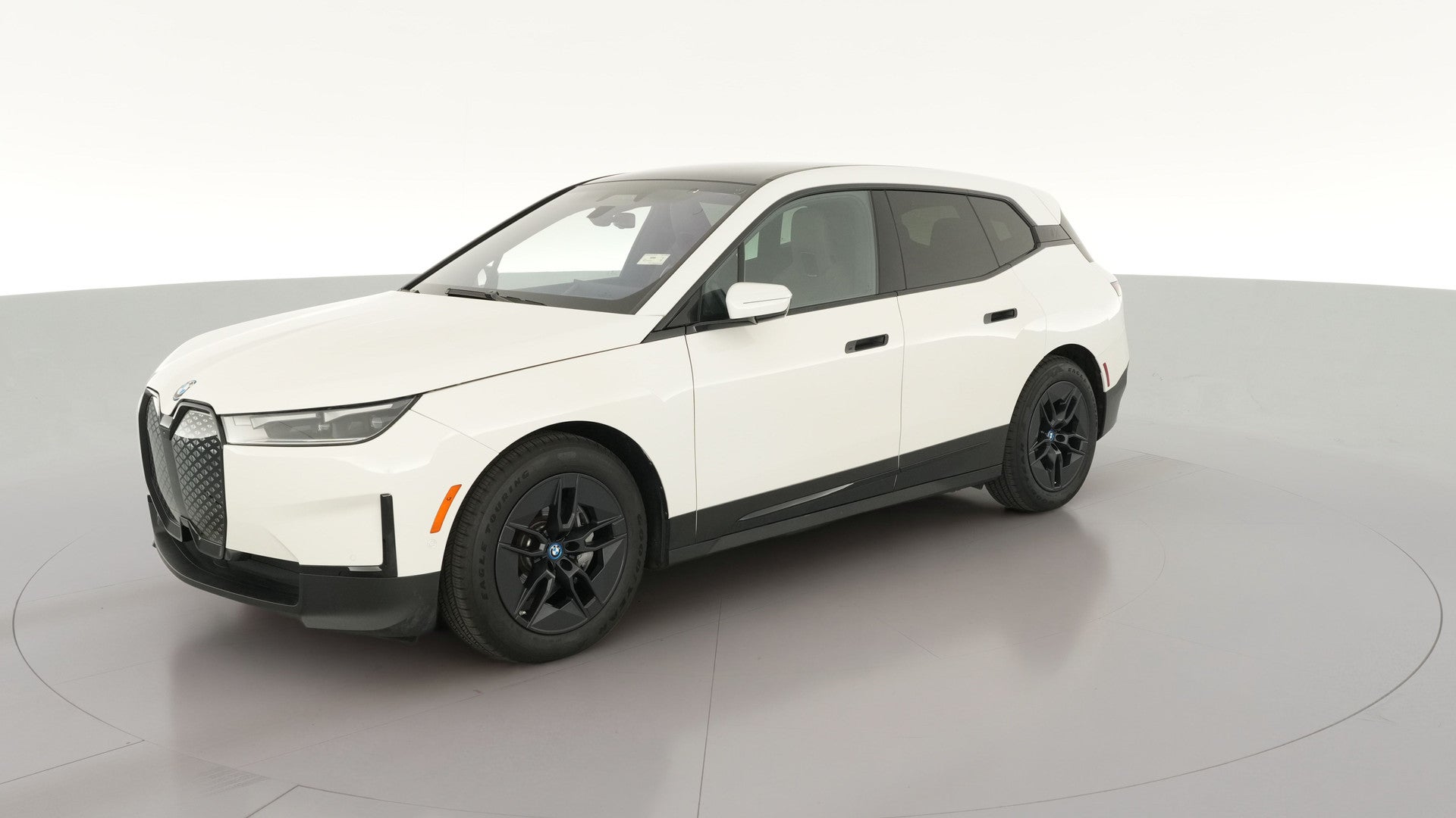 2023 BMW iX vehicle photo