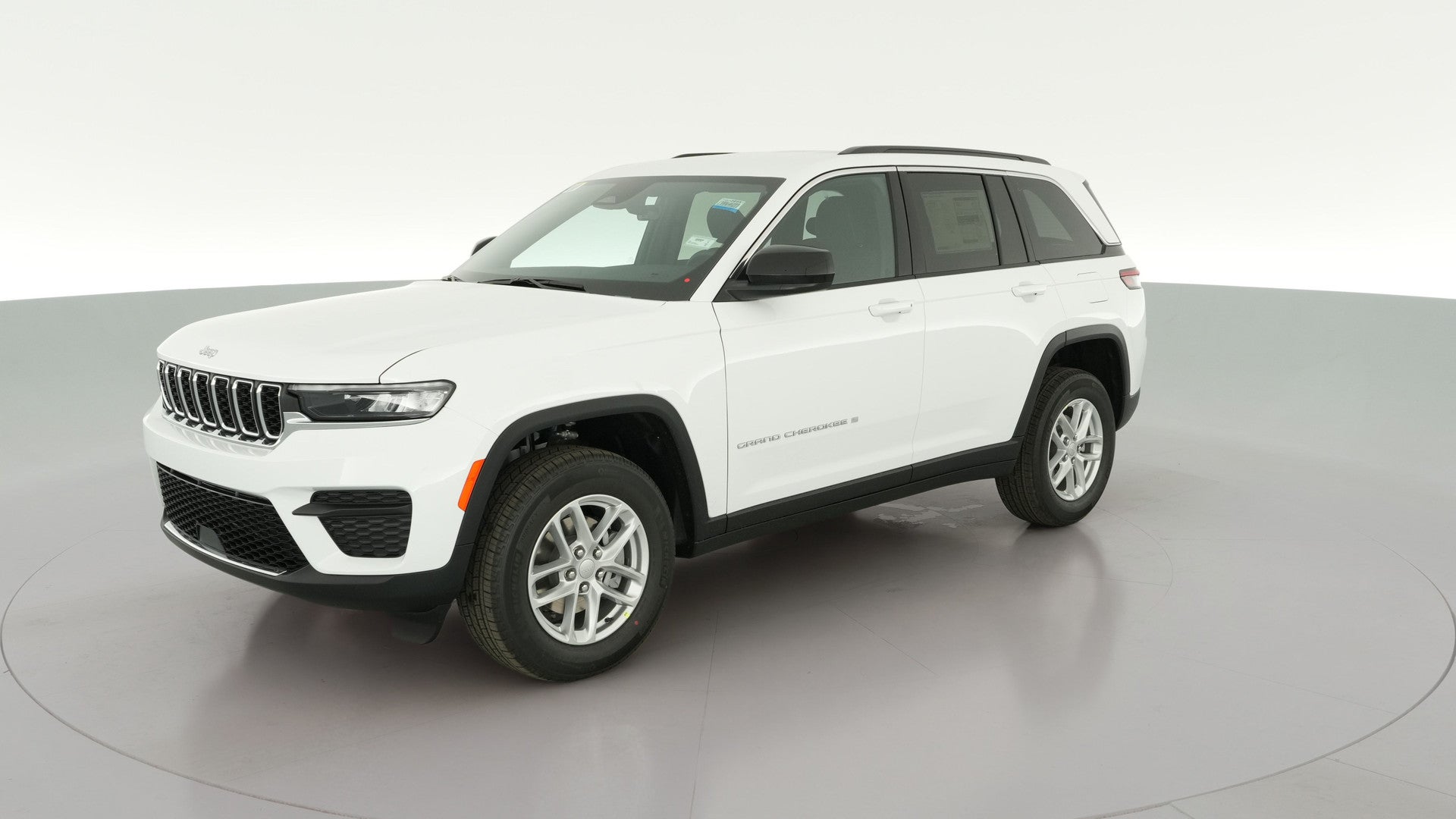 2026 Jeep Grand Cherokee vehicle photo