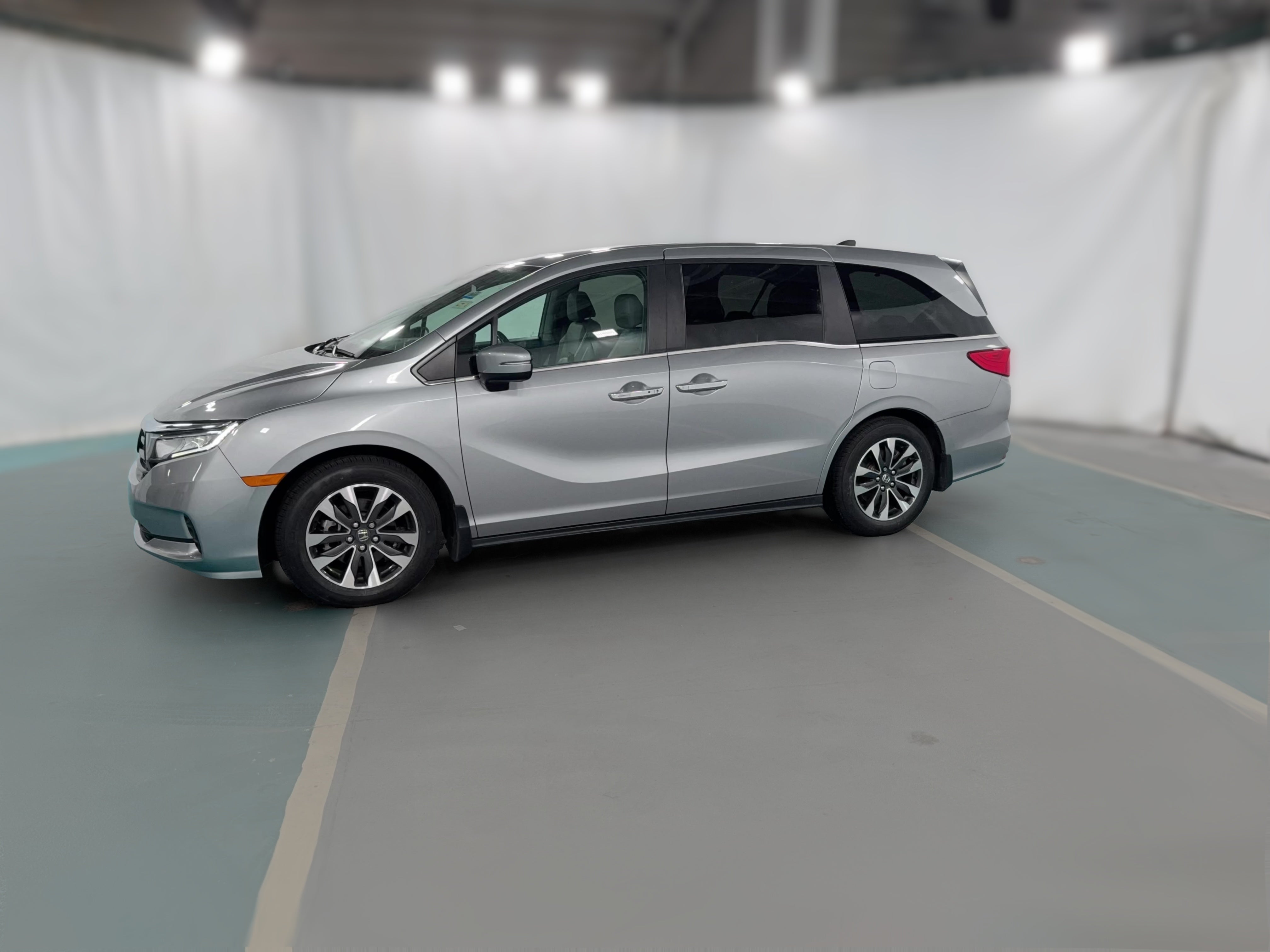 2024 Honda Odyssey EX-L - Photo 32