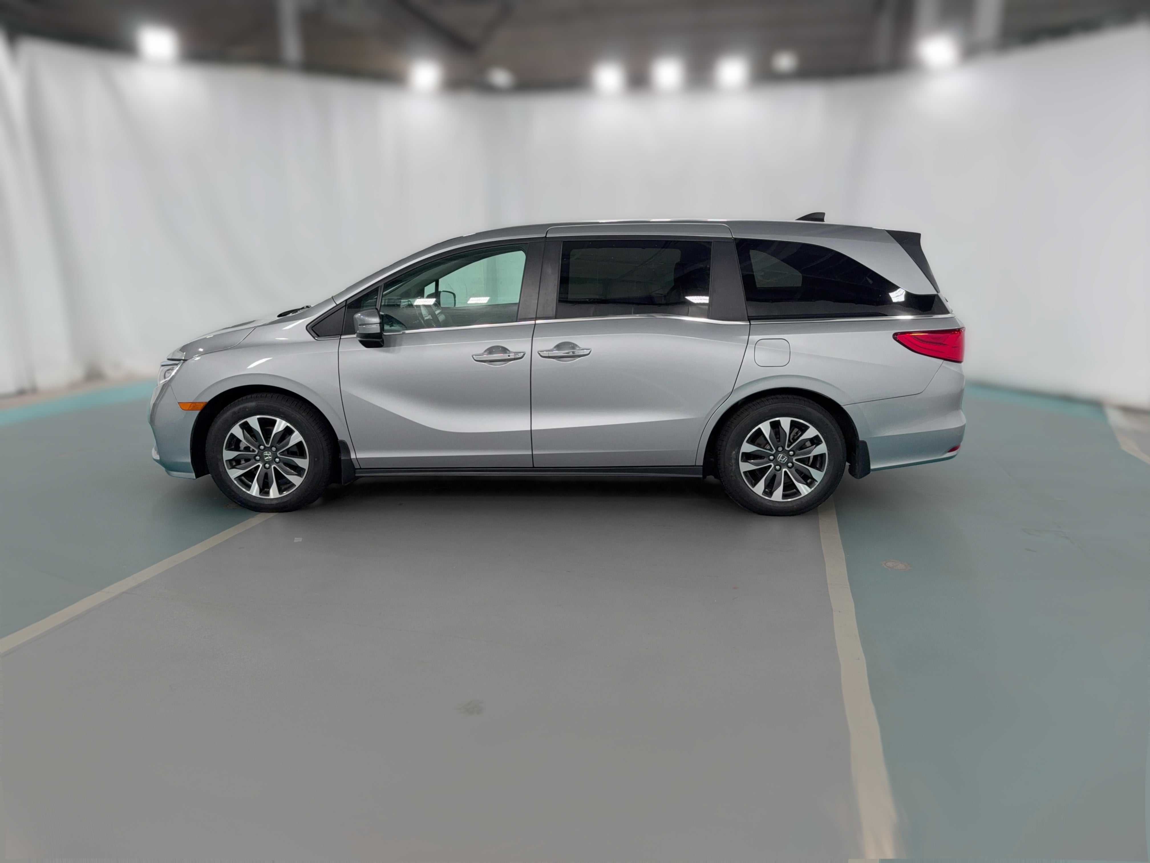 2024 Honda Odyssey EX-L - Photo 33
