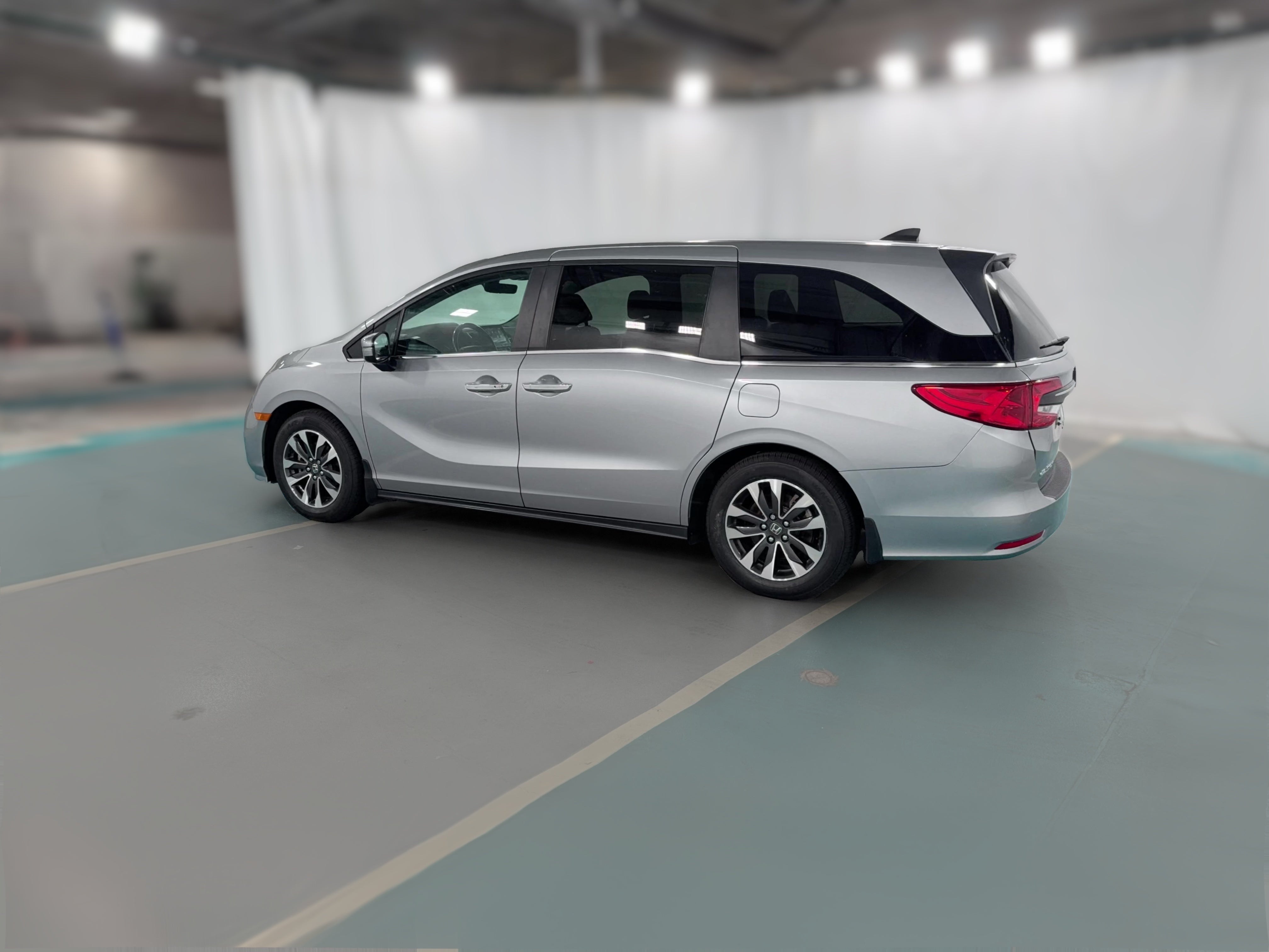 2024 Honda Odyssey EX-L - Photo 34