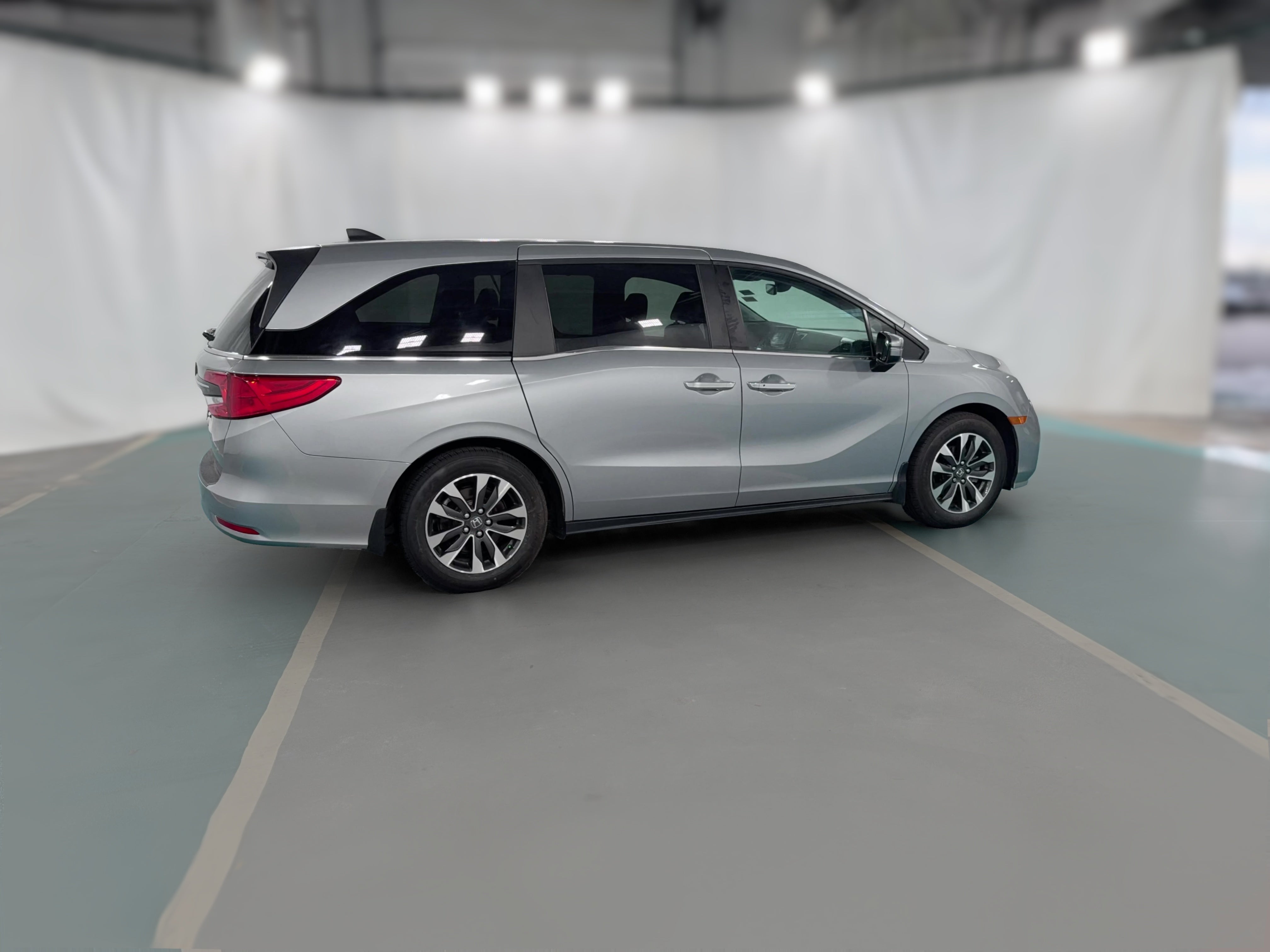 2024 Honda Odyssey EX-L - Photo 40