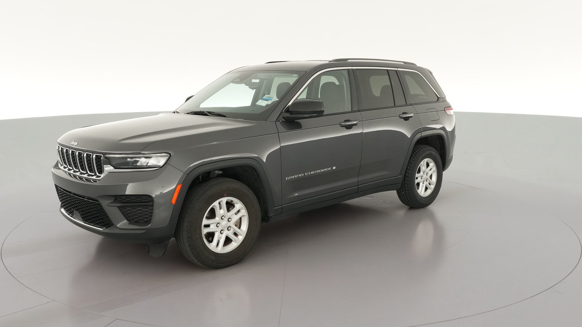 2024 Jeep Grand Cherokee vehicle photo