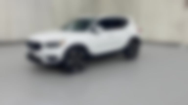 2022 Volvo XC40 vehicle photo