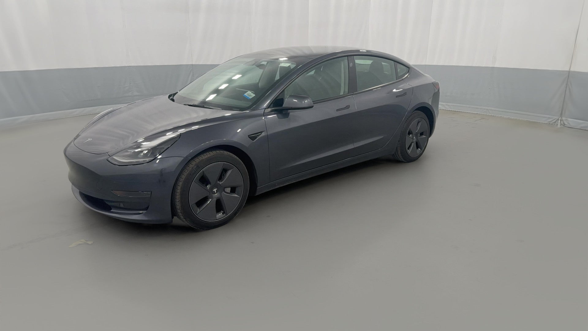 2023 Tesla Model 3 vehicle photo