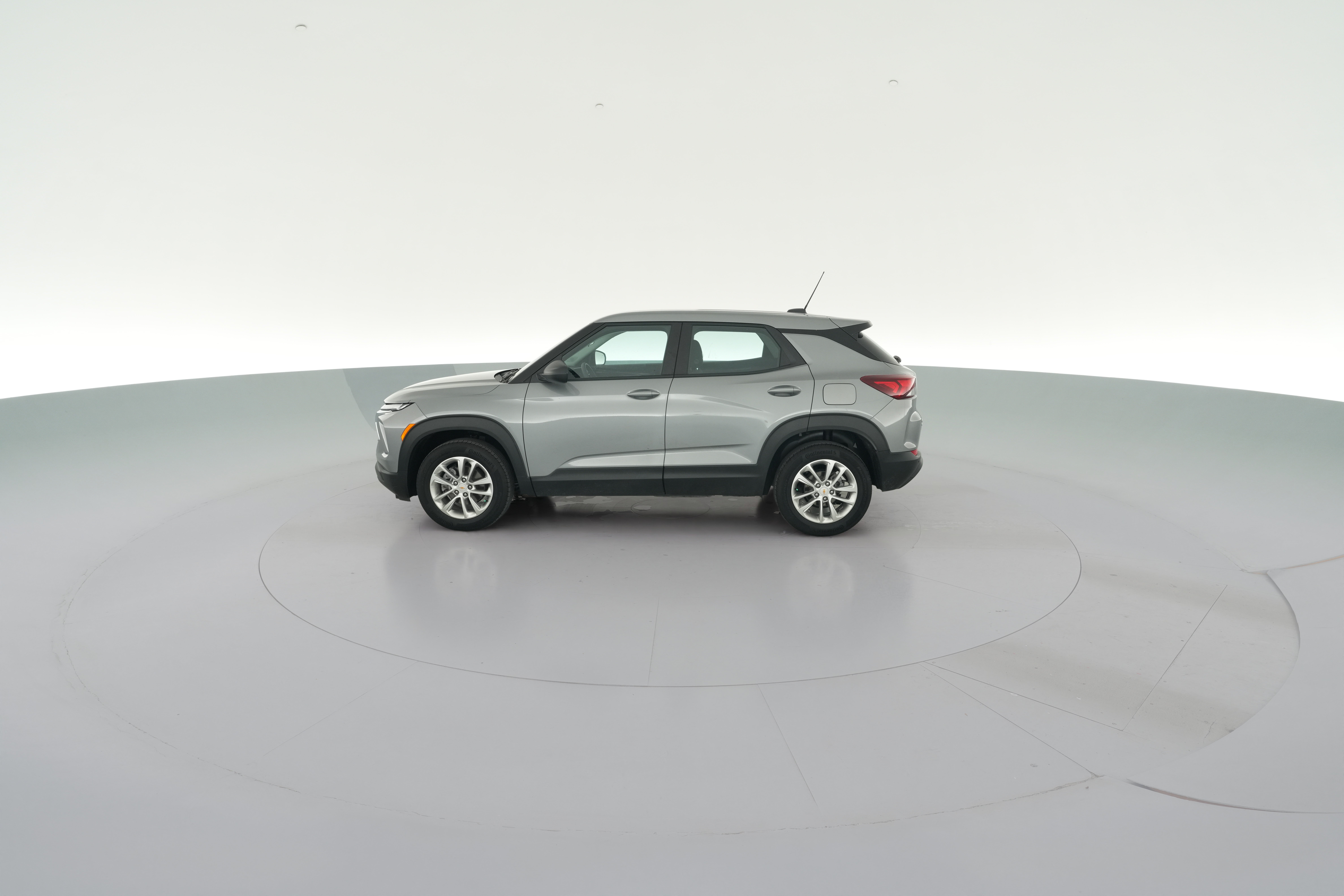 2025 Chevrolet Trailblazer LS - Photo 25