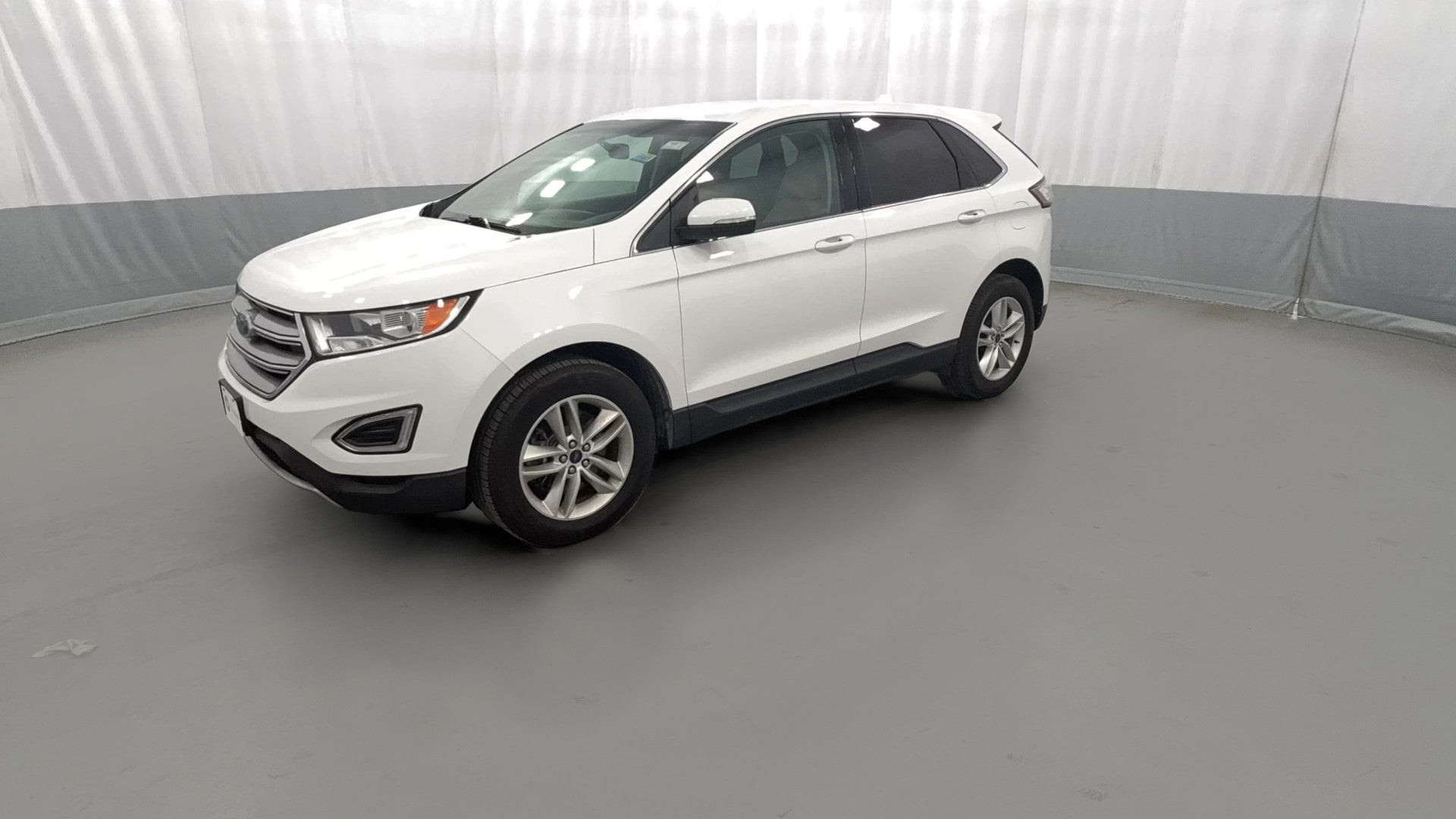 2016 Ford Edge vehicle photo
