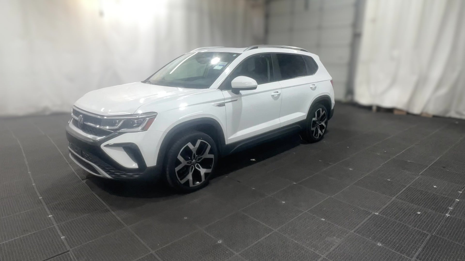 2022 Volkswagen Taos vehicle photo