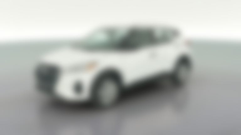 2025 Nissan Kicks Play vehicle photo