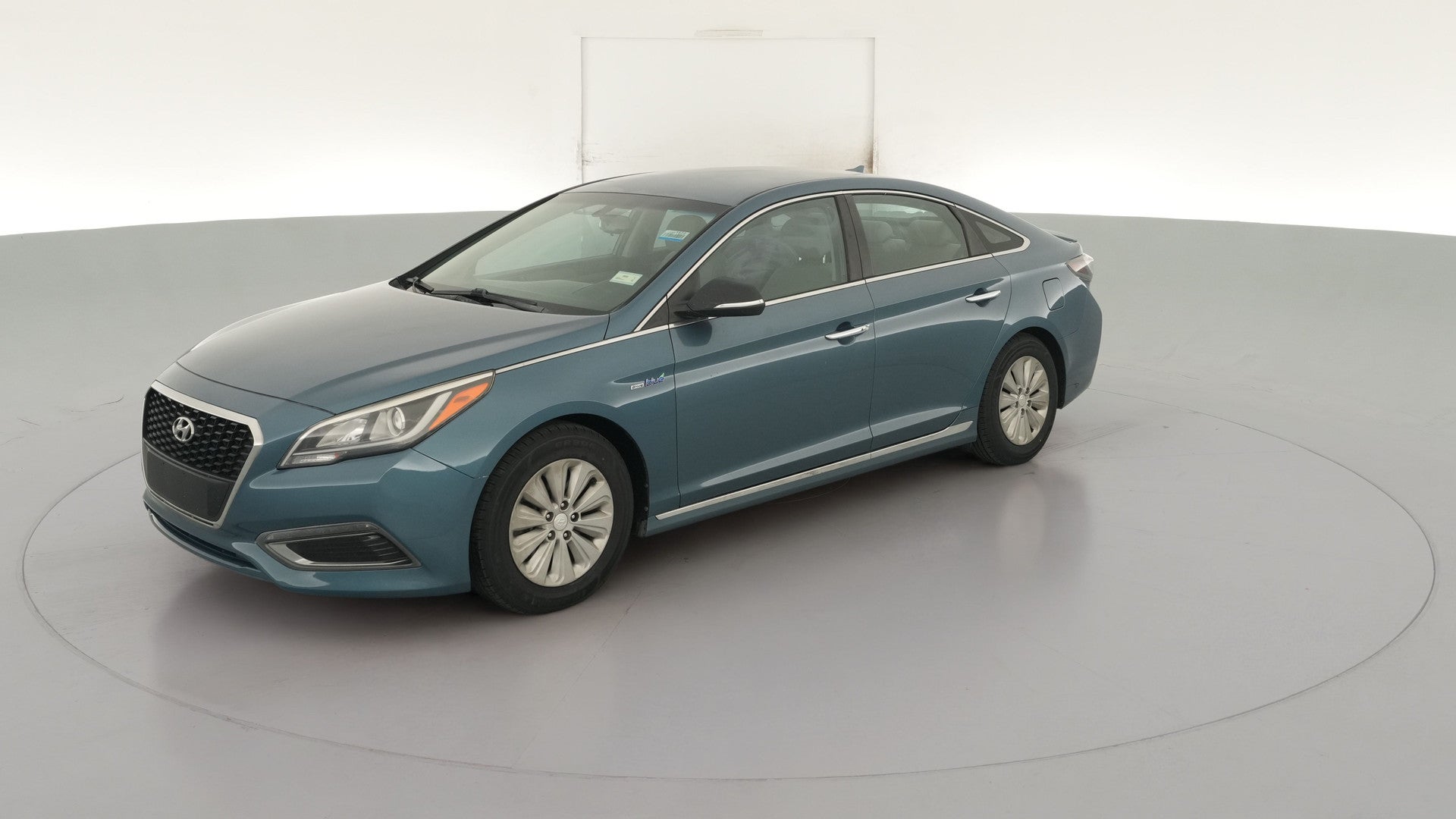 2016 Hyundai Sonata Hybrid vehicle photo