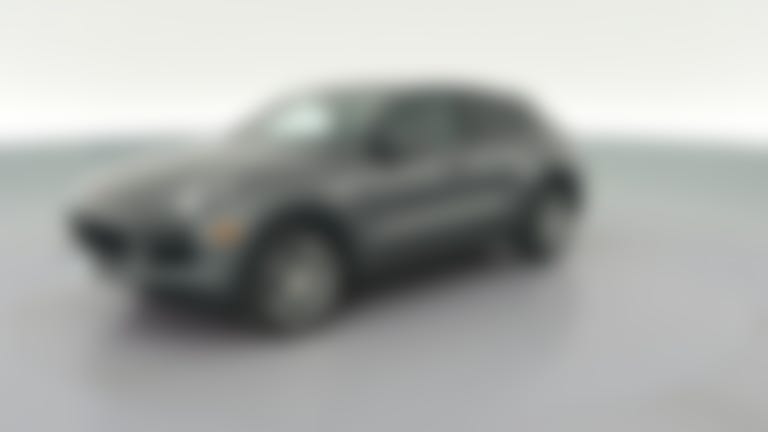 2023 Porsche Cayenne Coupe vehicle photo